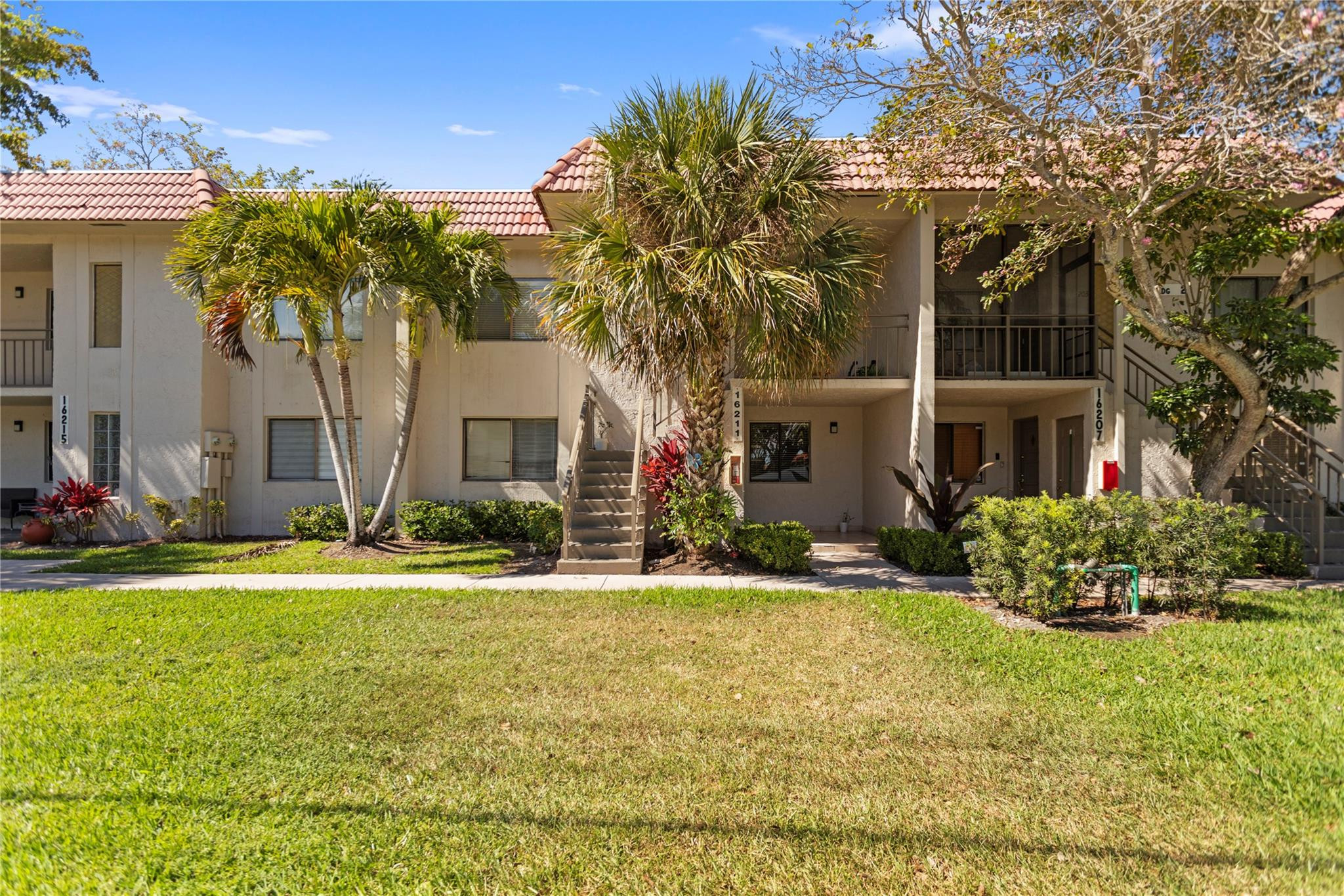 Beautifully  Condo in Saddle Club Gardens at Bonaventure. Recently remodeled, the condo features porcelain tile flooring throughout and an open, completely updated kitchen with sleek stainless steel appliances. The master bedroom boasts a spacious walk-in closet for added convenience. Additional highlights include a newer AC unit and NEW Washer and Dryer, ensuring both efficiency and comfort. Large balcony and ample storage space. Move-in ready, this condo is located in the highly sought-after community of Weston.  Monthly ASSOCIATION FEE INCLUDES: Insurance, Roof Repairs, Water, Cable & Internet. Association requires a minimum credit score of 700. NO SPECIAL ASSESSMENTS DUE. With rights to the Bonaventure Town Center Club and all of its amenities: billiards room, gym, sauna, basketball courts, business center, children's playground, clubhouse/social lounge, library, pickleball, swimming pool, spa/jacuzzi, tennis courts, and other amenities. Very cozy community, come and see it, don't miss your chance to live in Weston.