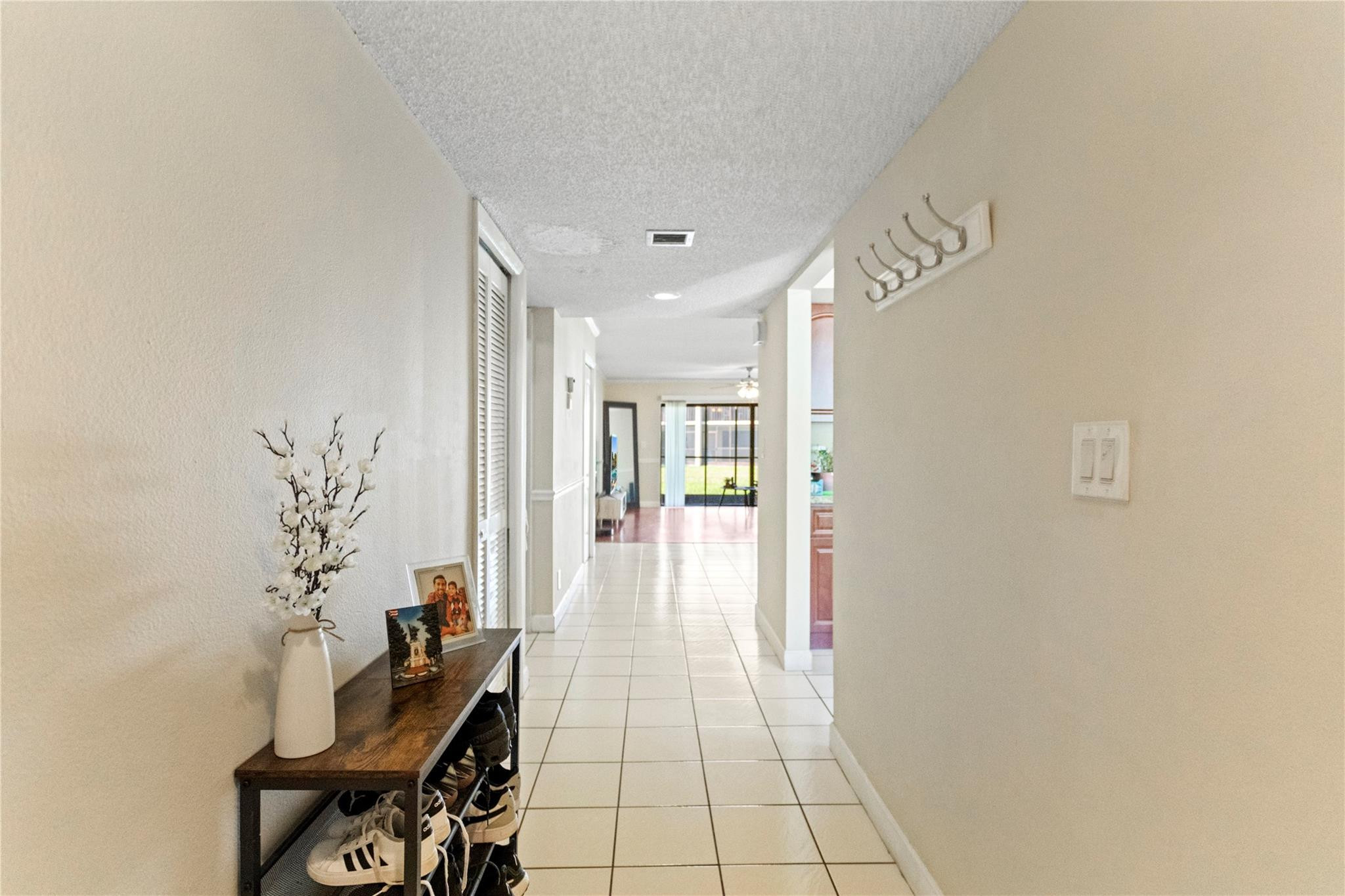 SADDLE CLUB GARDEN APTS AT - Residential
