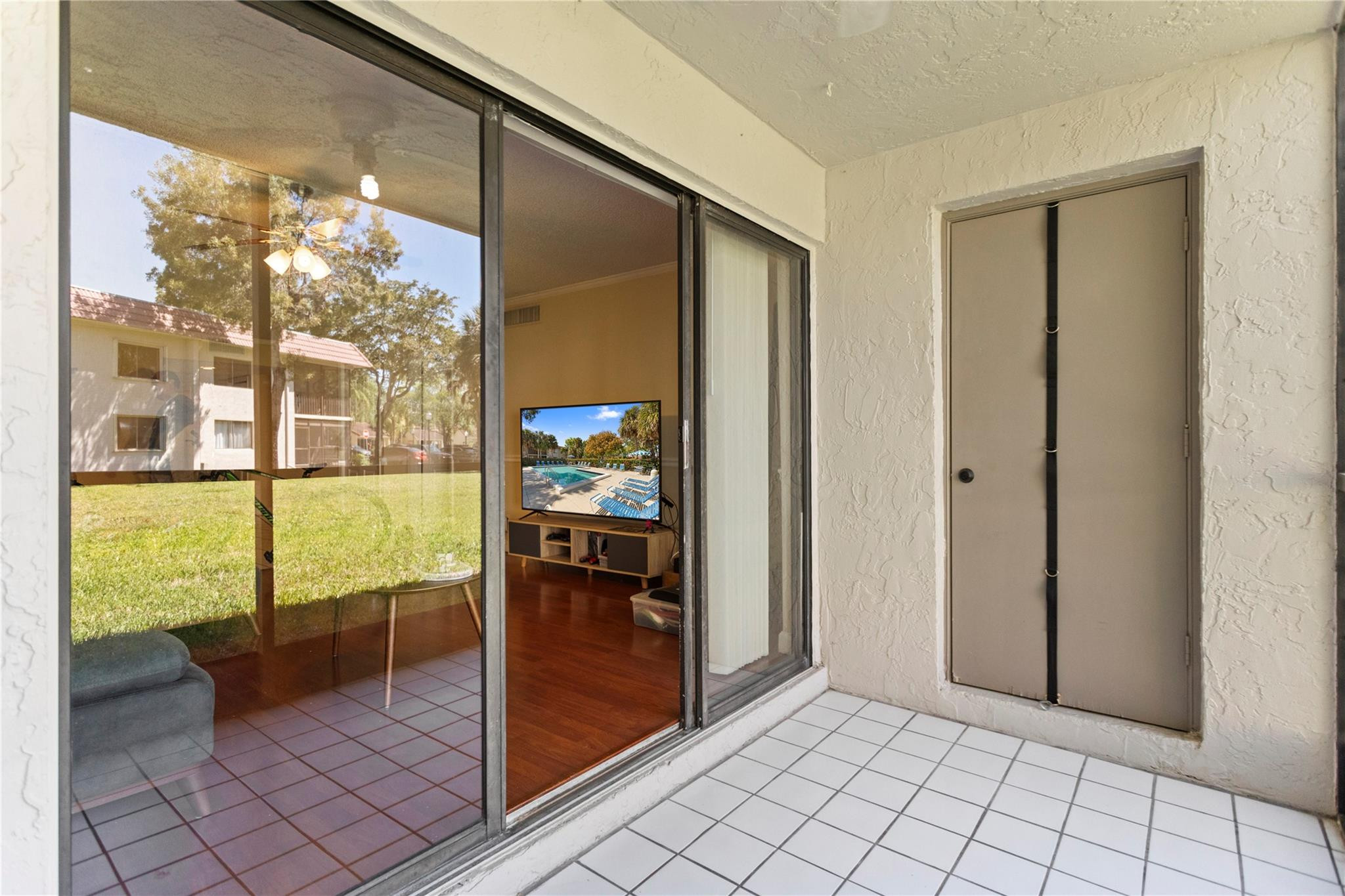 SADDLE CLUB GARDEN APTS AT - Residential