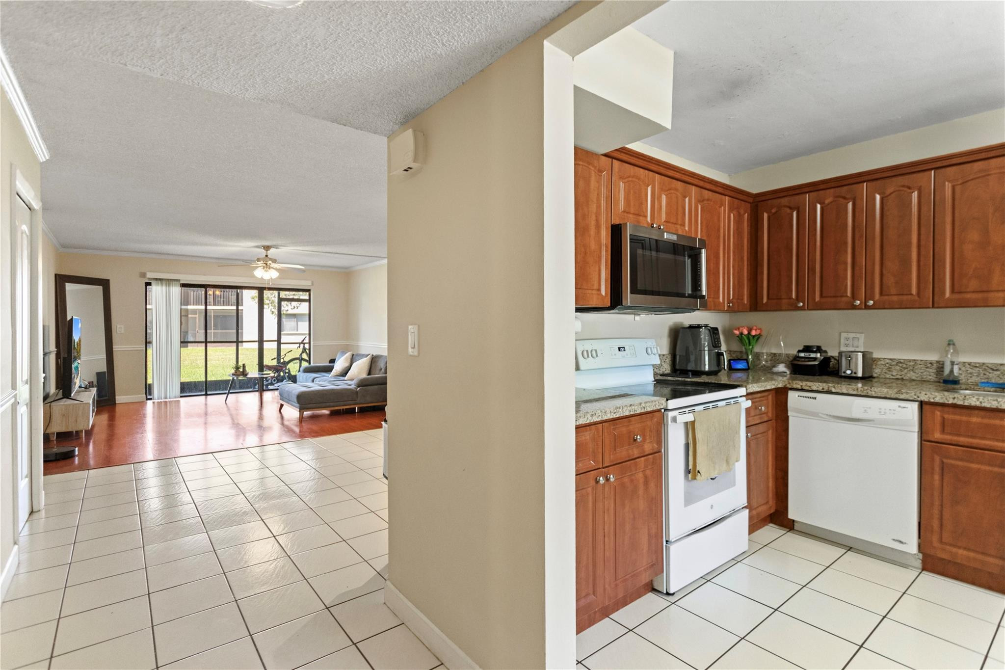 SADDLE CLUB GARDEN APTS AT - Residential
