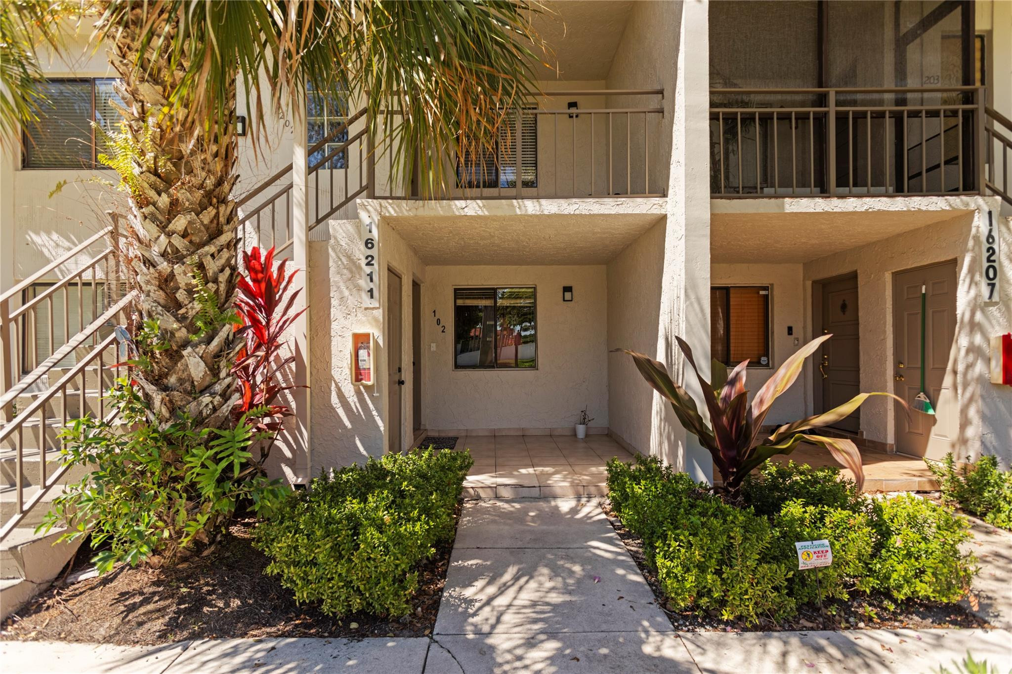 SADDLE CLUB GARDEN APTS AT - Residential