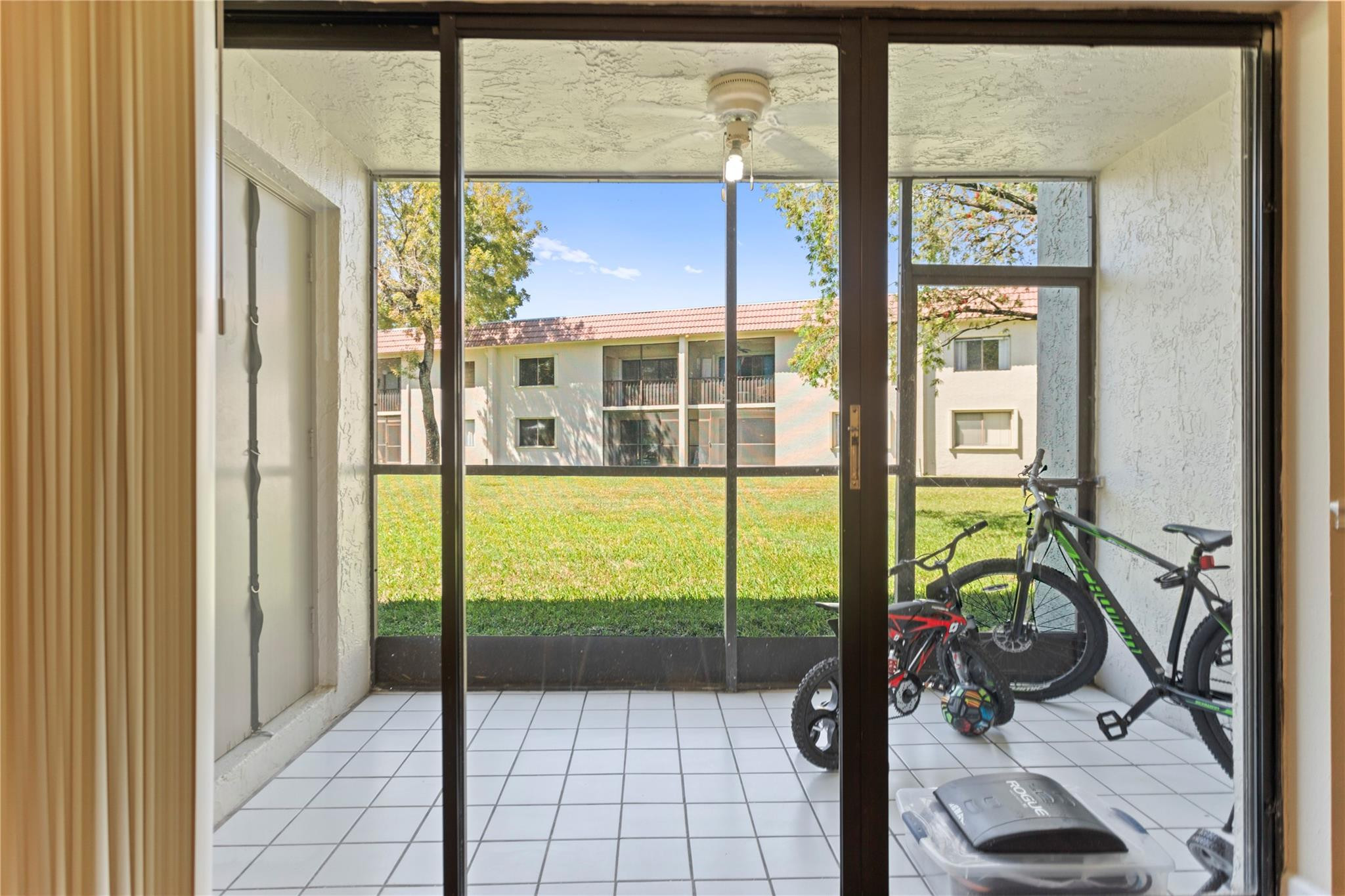 SADDLE CLUB GARDEN APTS AT - Residential