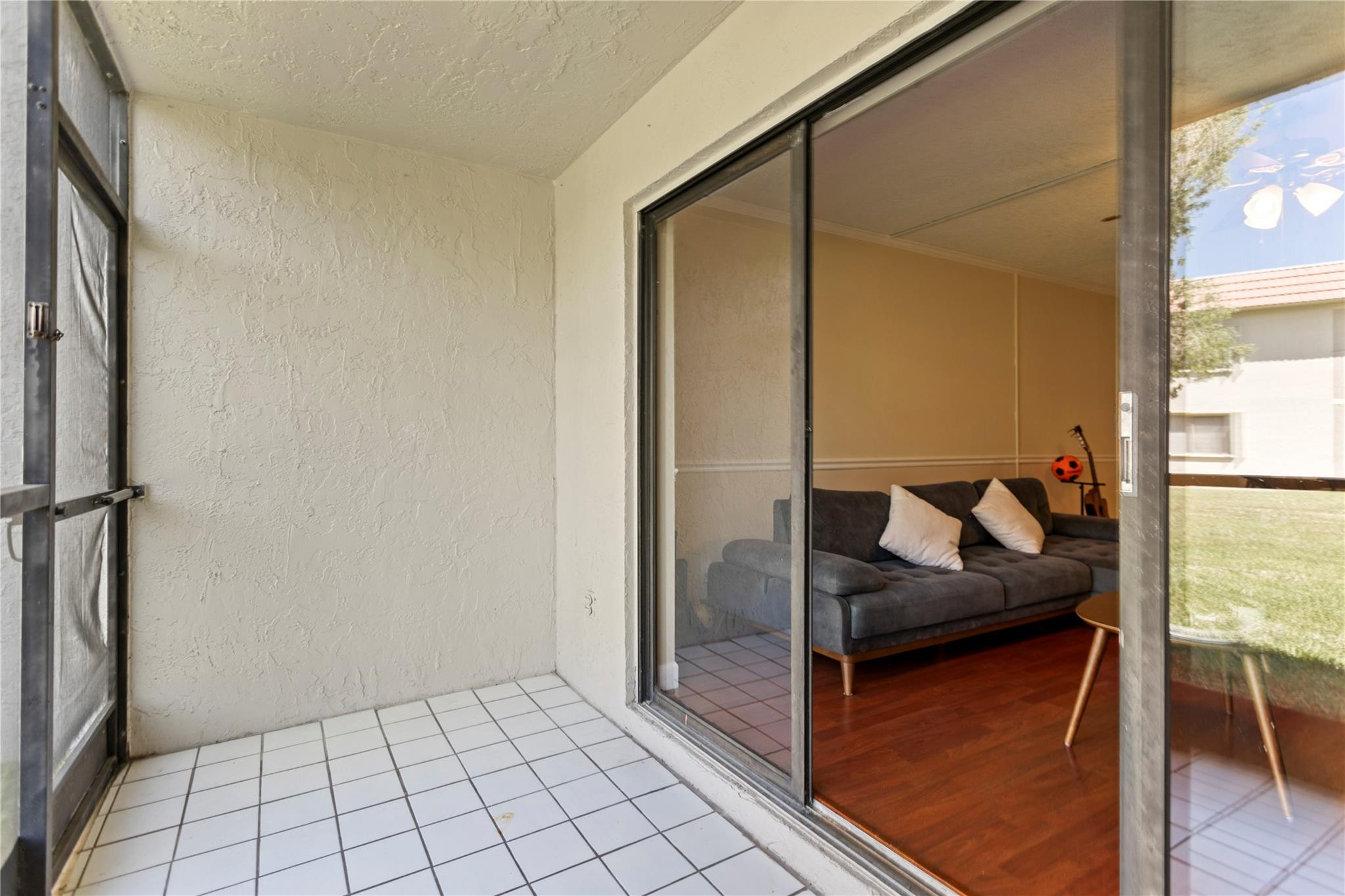SADDLE CLUB GARDEN APTS AT - Residential