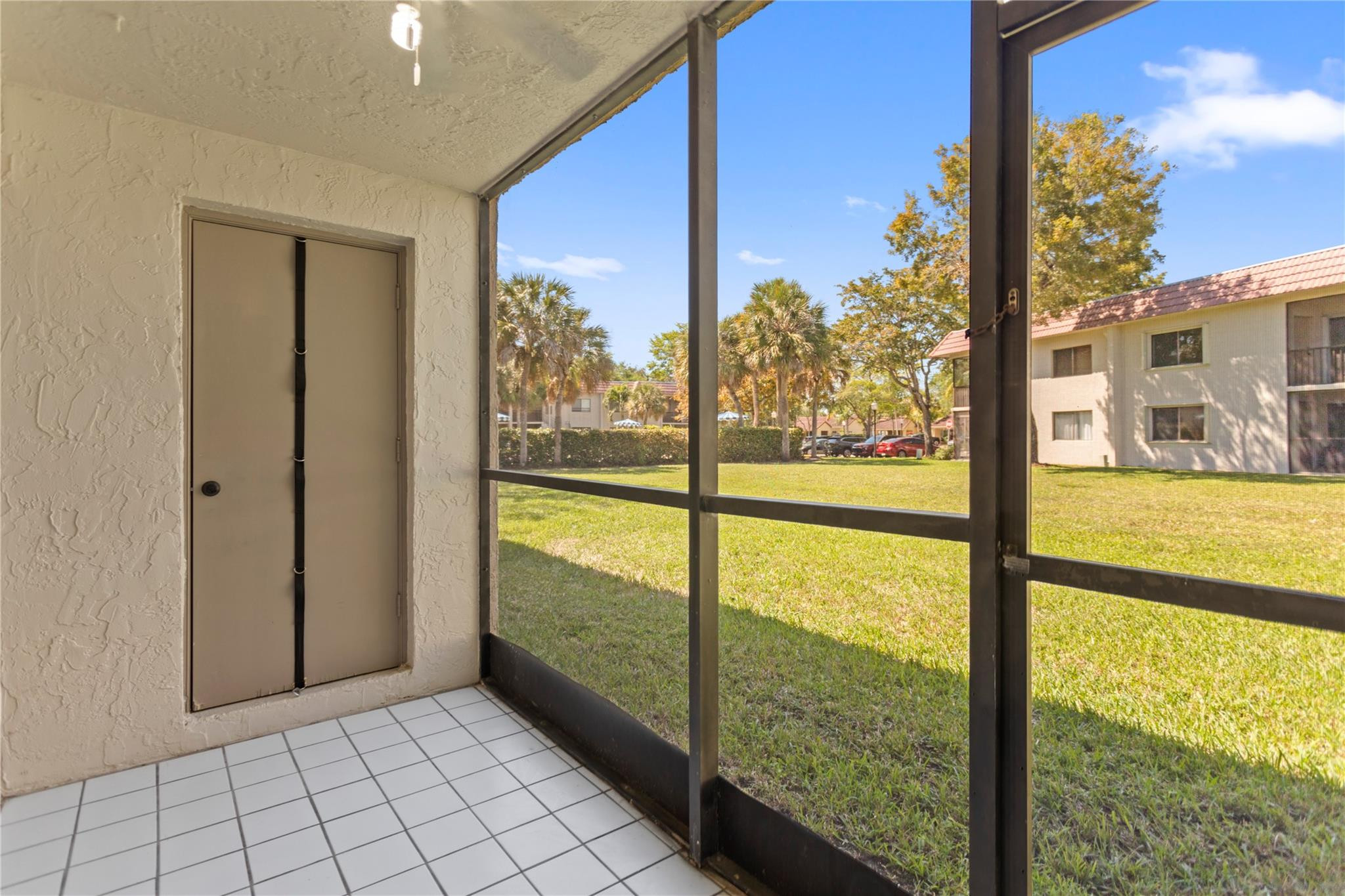 SADDLE CLUB GARDEN APTS AT - Residential
