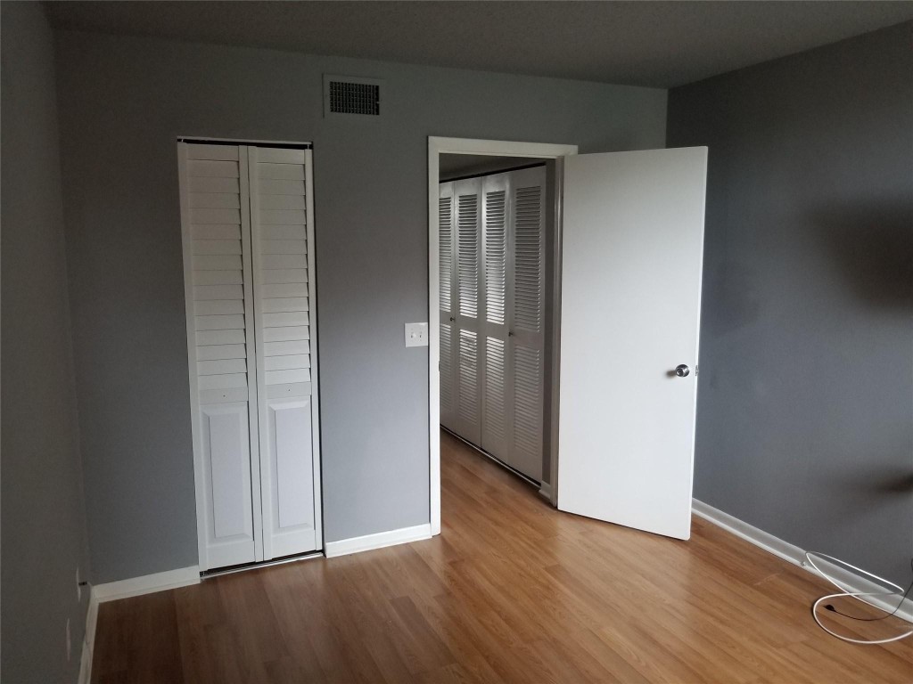 Royal Park Gardens 1-C - Residential