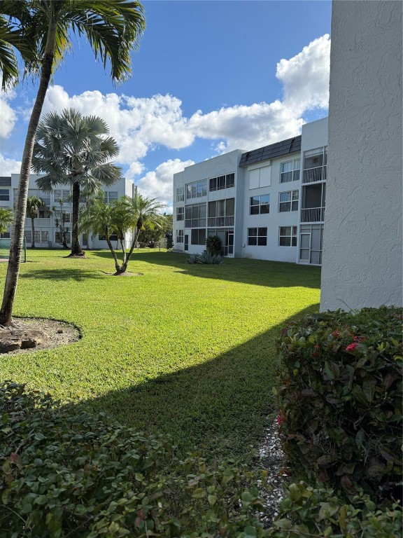 Royal Park Gardens 1-C - Residential