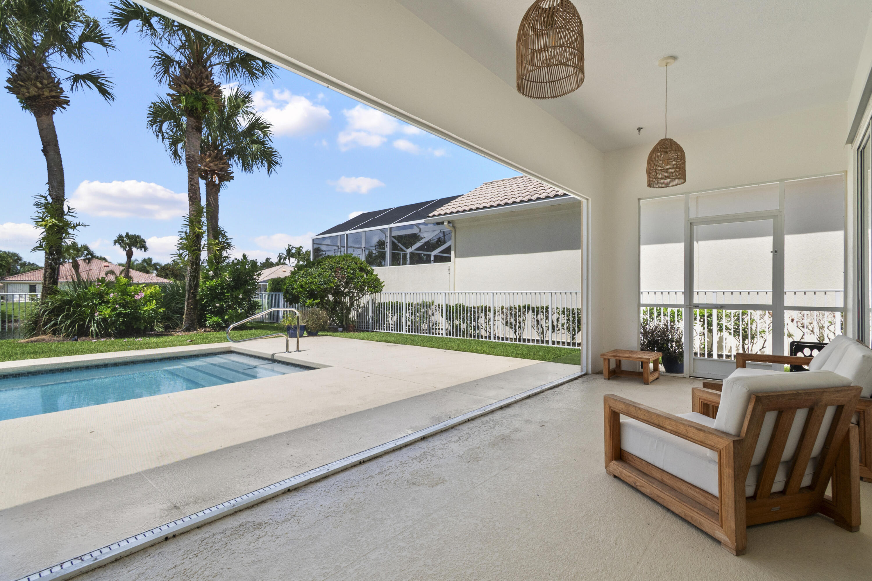 VILLAGEWALK OF WELLINGTON 3 - Residential