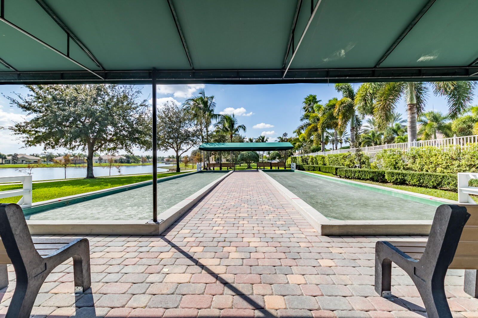 VILLAGEWALK OF WELLINGTON 3 - Residential
