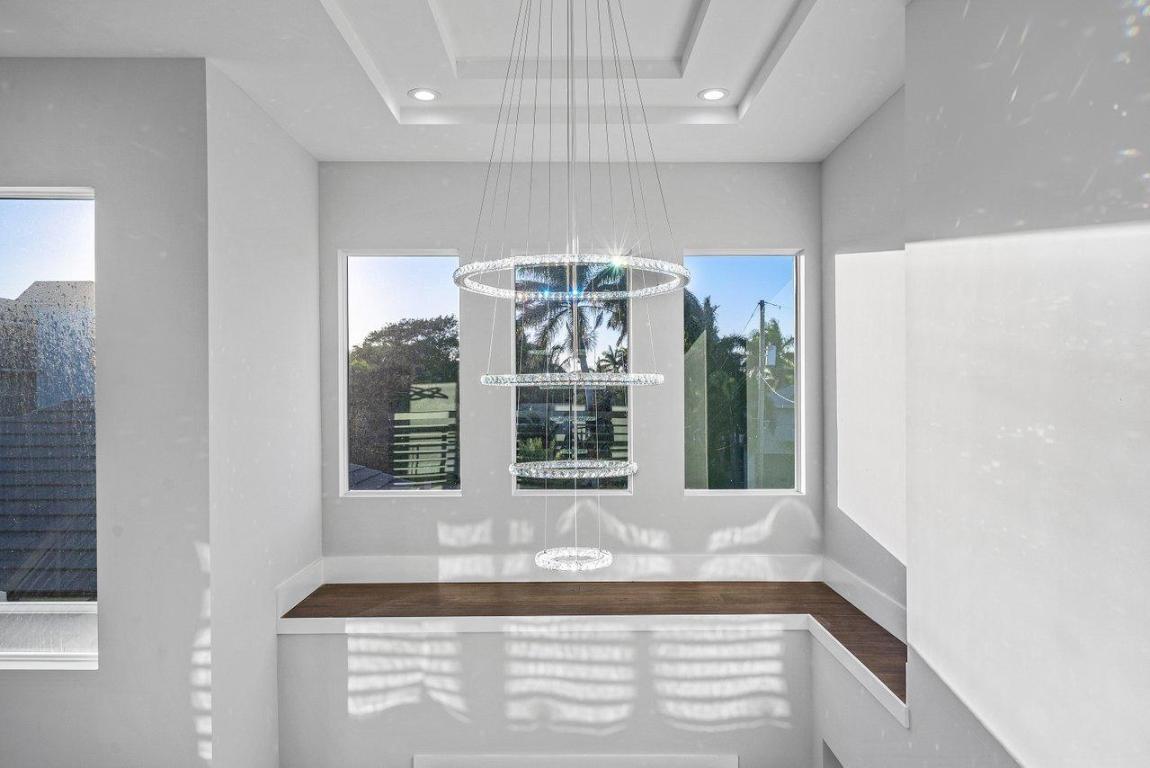 LAKESIDE GARDENS - Residential
