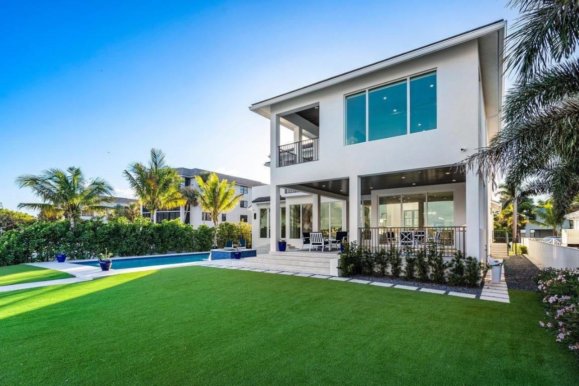 LAKESIDE GARDENS - Residential