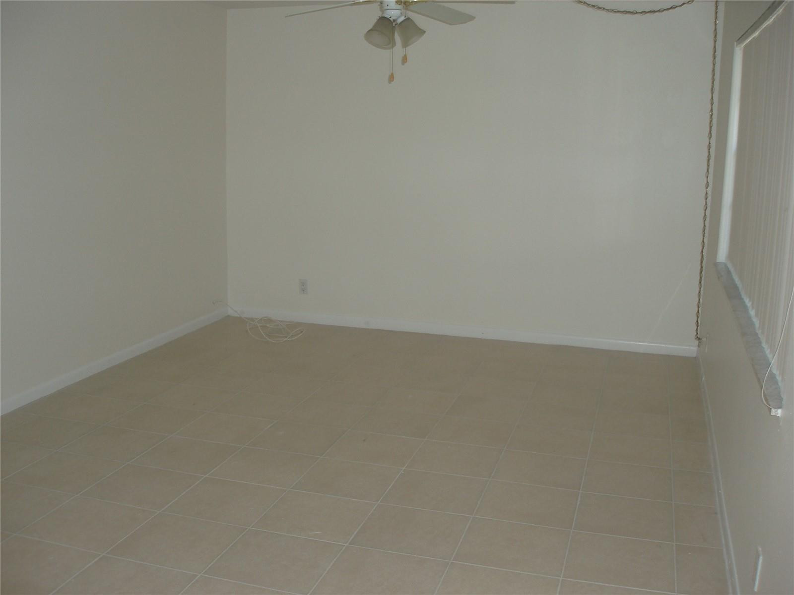 ARROWHEAD GOLF & TENNIS CLUB - Residential