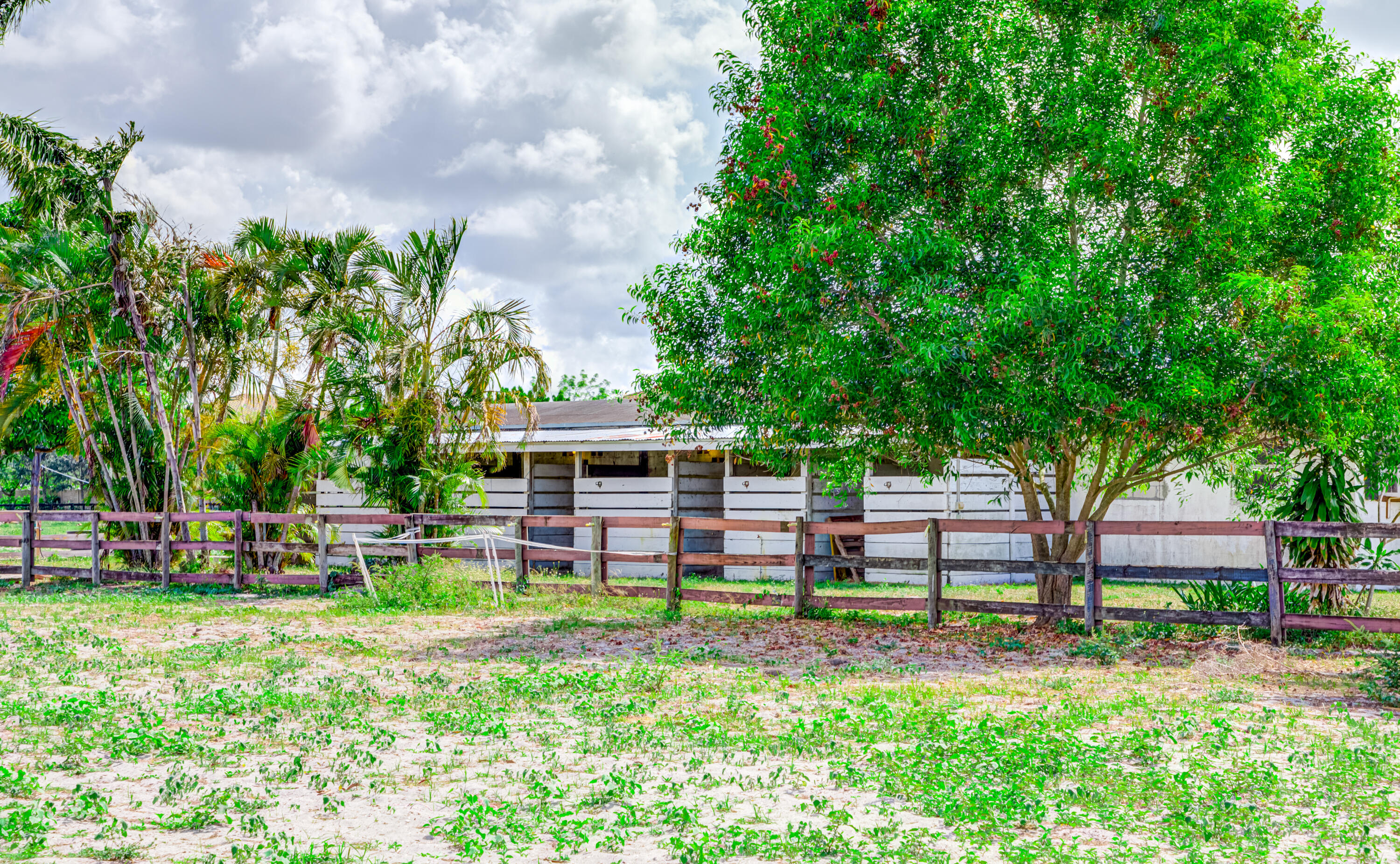 PALM BEACH FARMS CO 3 - Residential