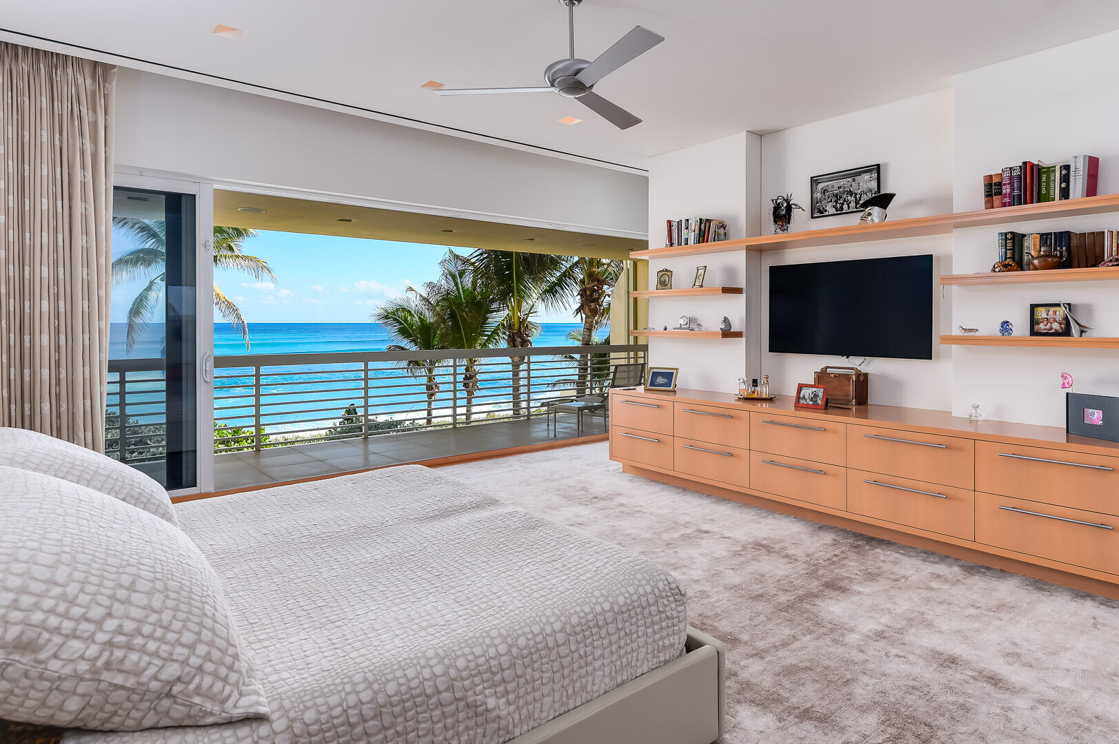 RESIDENCES AT SLOANS CURVE - Residential