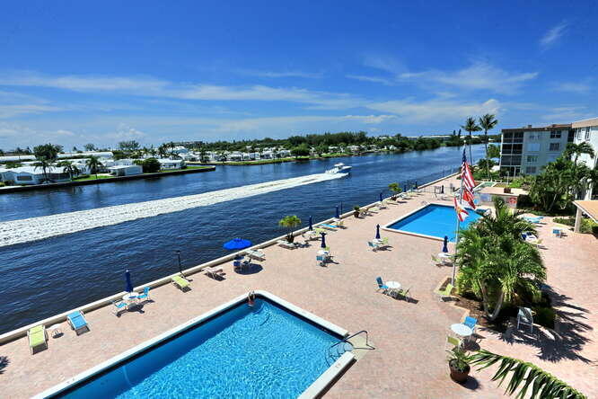 SEAGATE OF GULFSTREAM CONDO - Residential