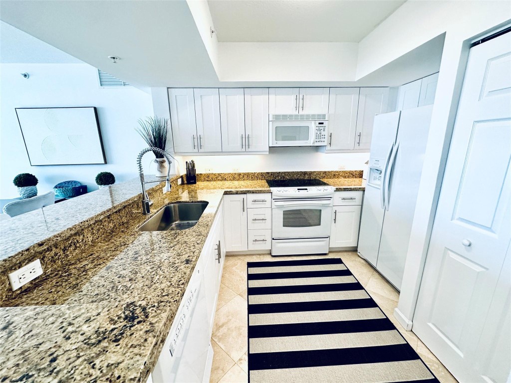 The Vue Beach Club - Residential