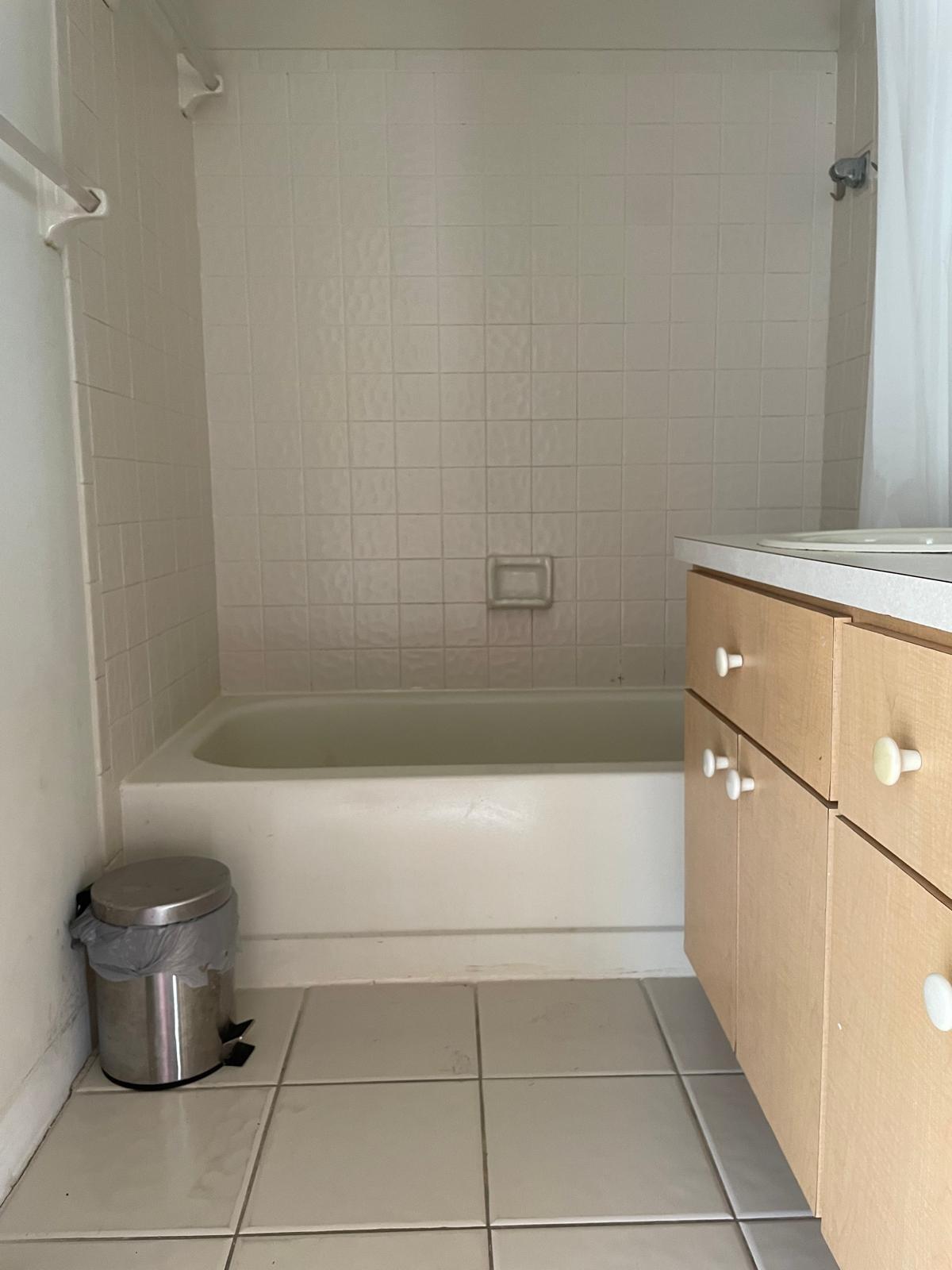 LAKEWOOD VILLAGE - Residential Lease