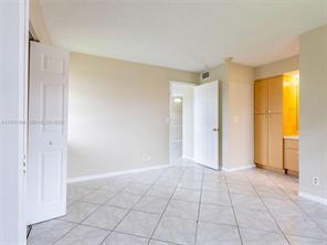 LAKEWOOD VILLAGE - Residential Lease