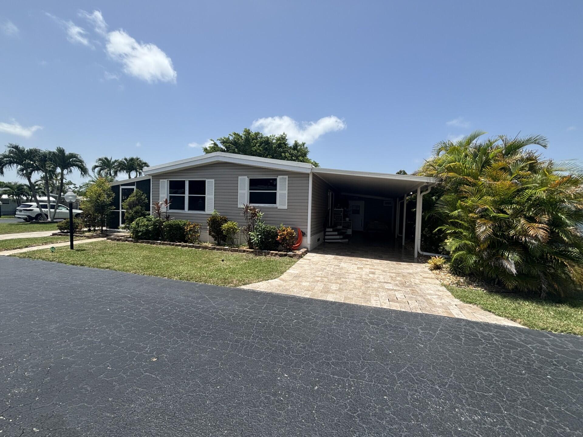 DEERFIELD LAKE - Residential