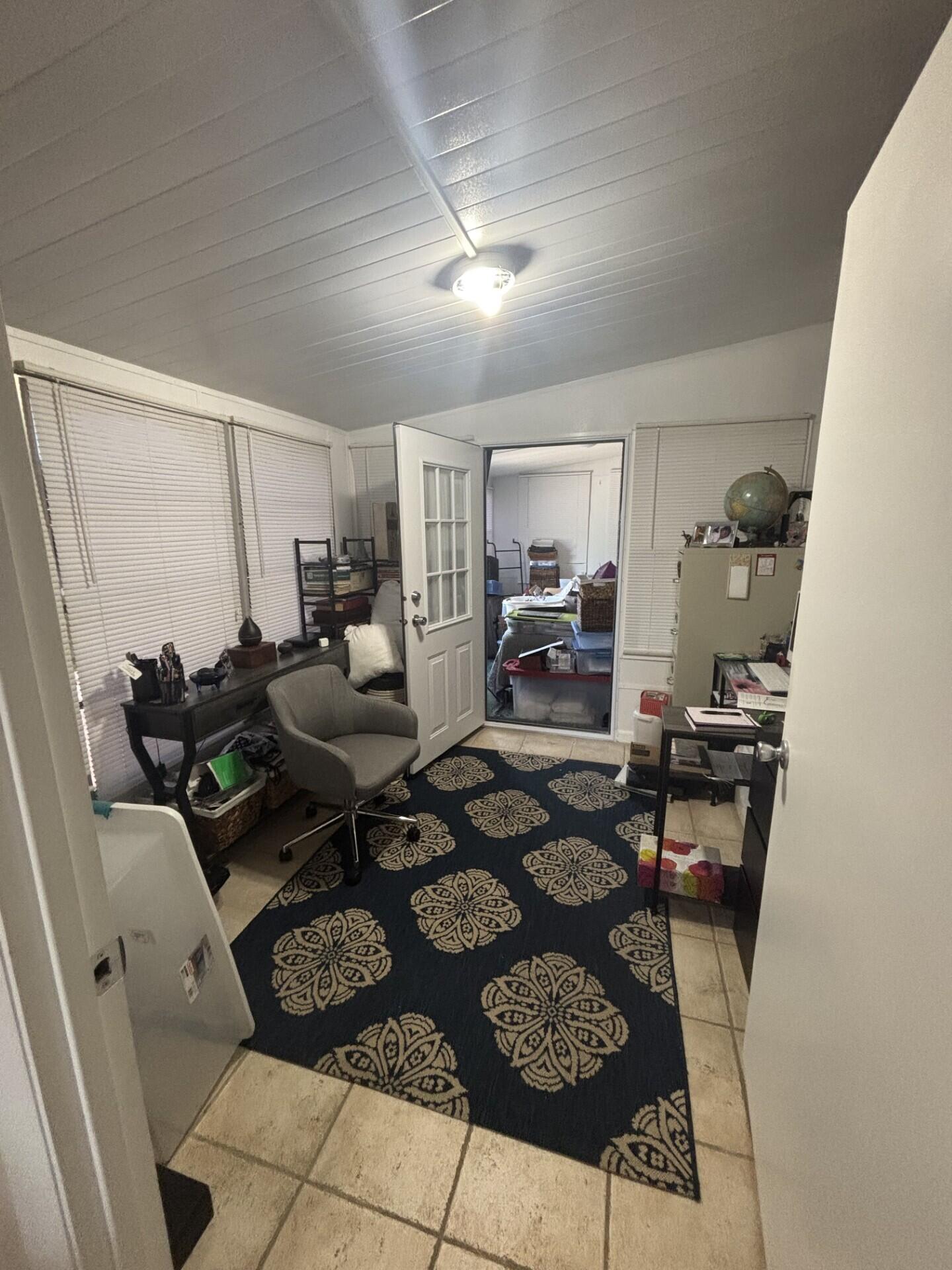 DEERFIELD LAKE - Residential