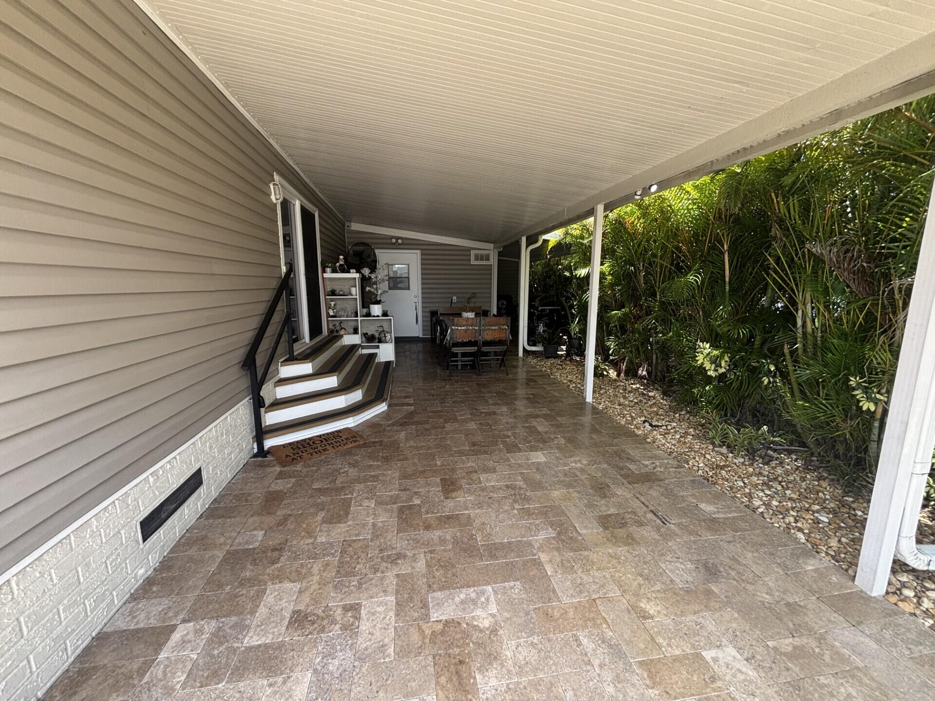 DEERFIELD LAKE - Residential