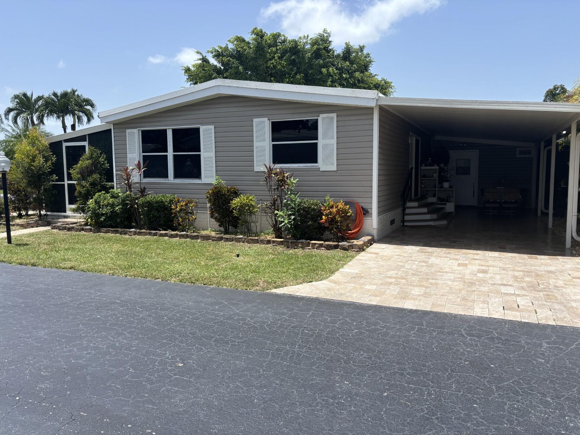DEERFIELD LAKE - Residential