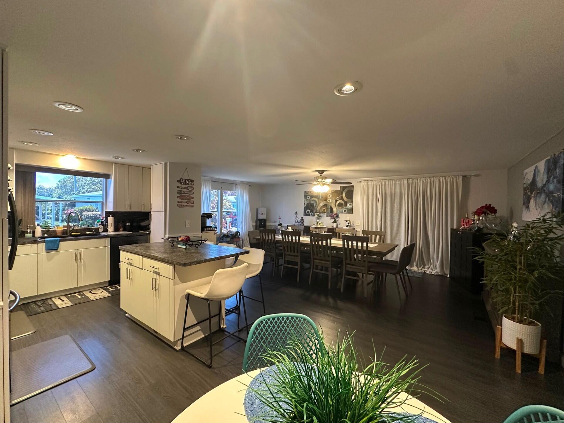 DEERFIELD LAKE - Residential