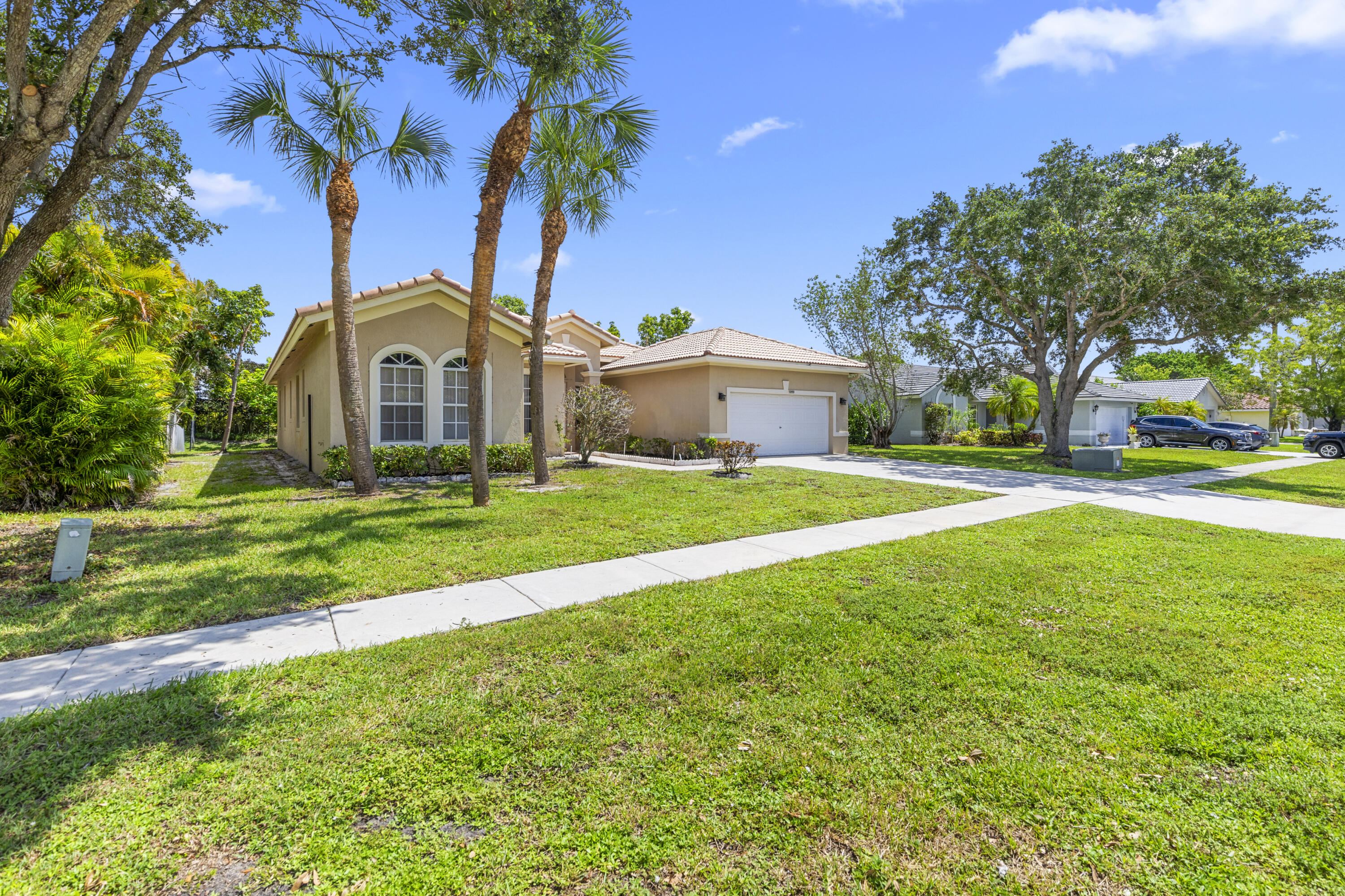 WHITEHORSE ESTATES - Residential