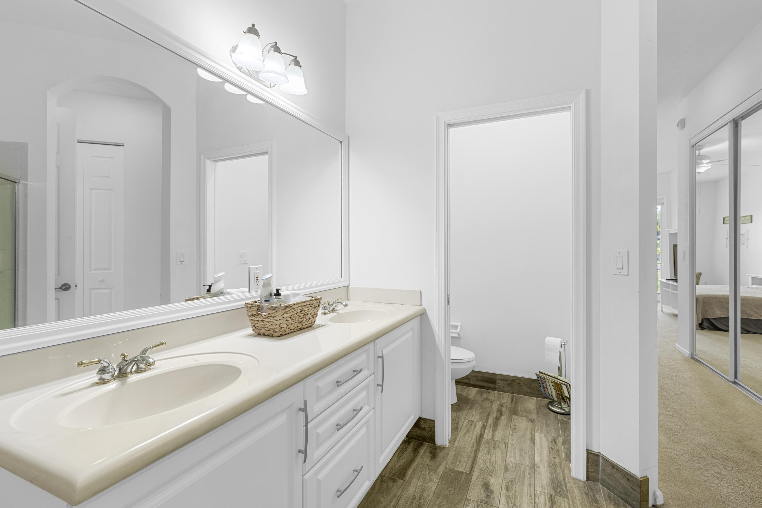 WHITEHORSE ESTATES - Residential