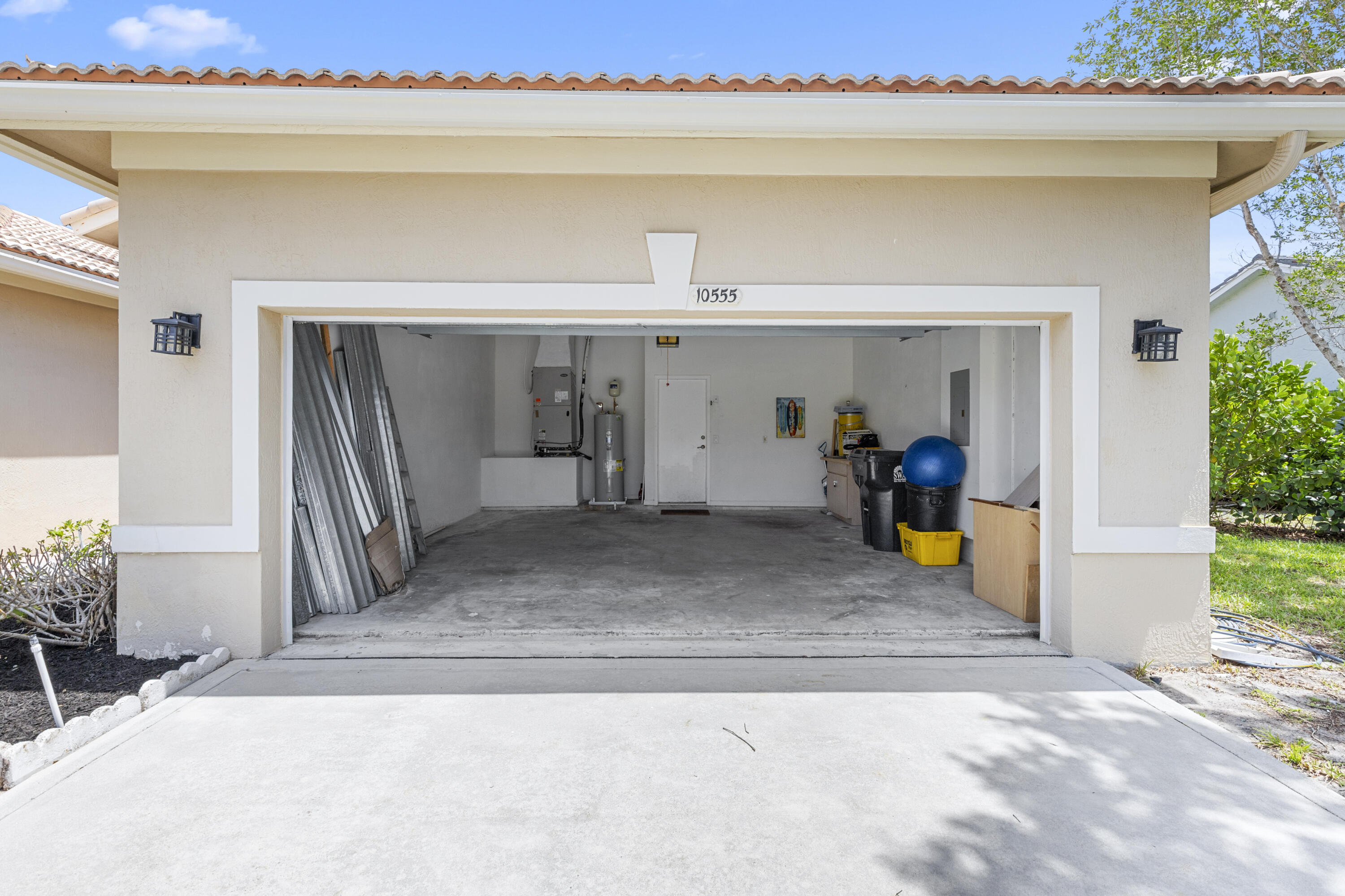 WHITEHORSE ESTATES - Residential