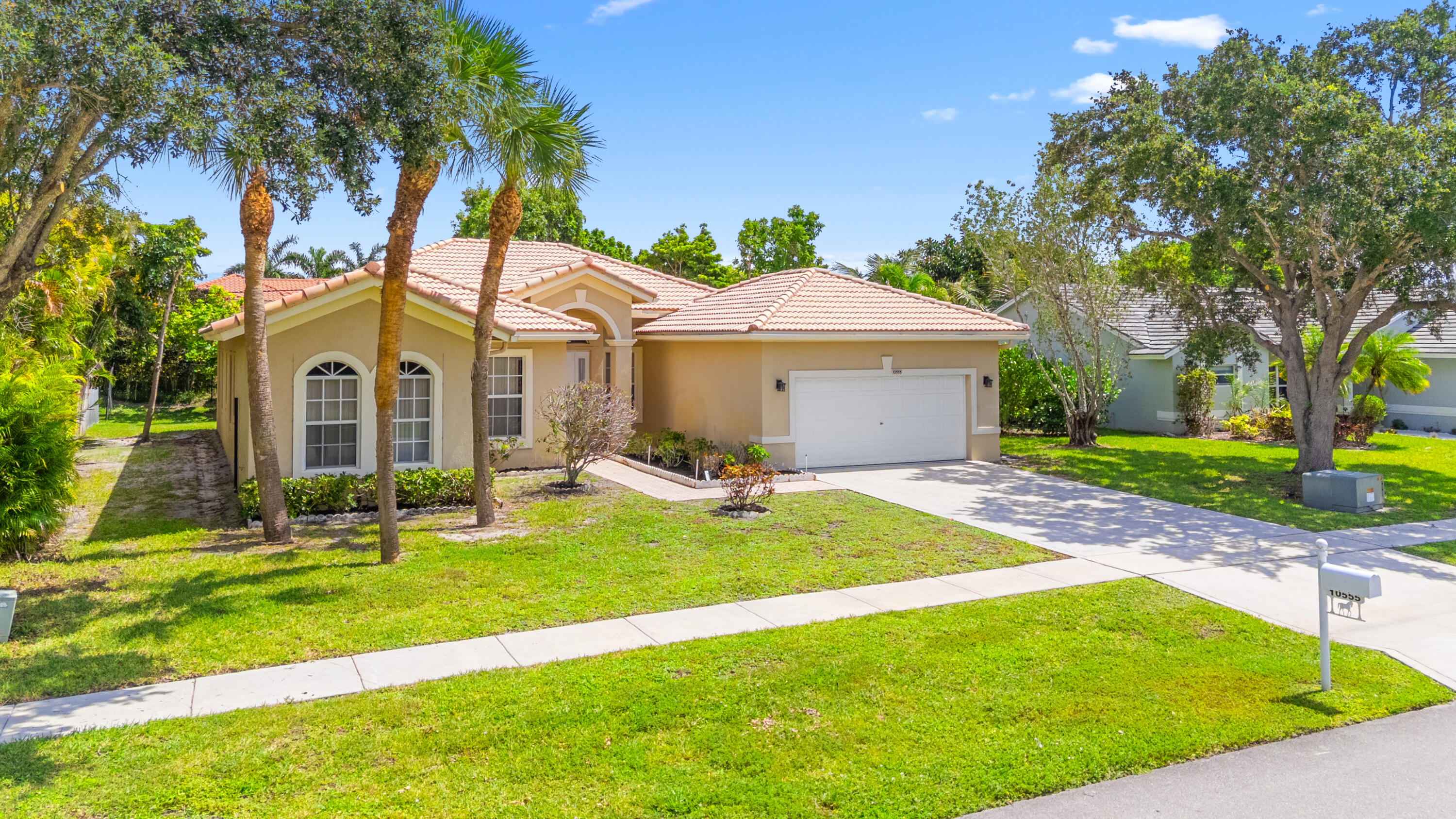 WHITEHORSE ESTATES - Residential