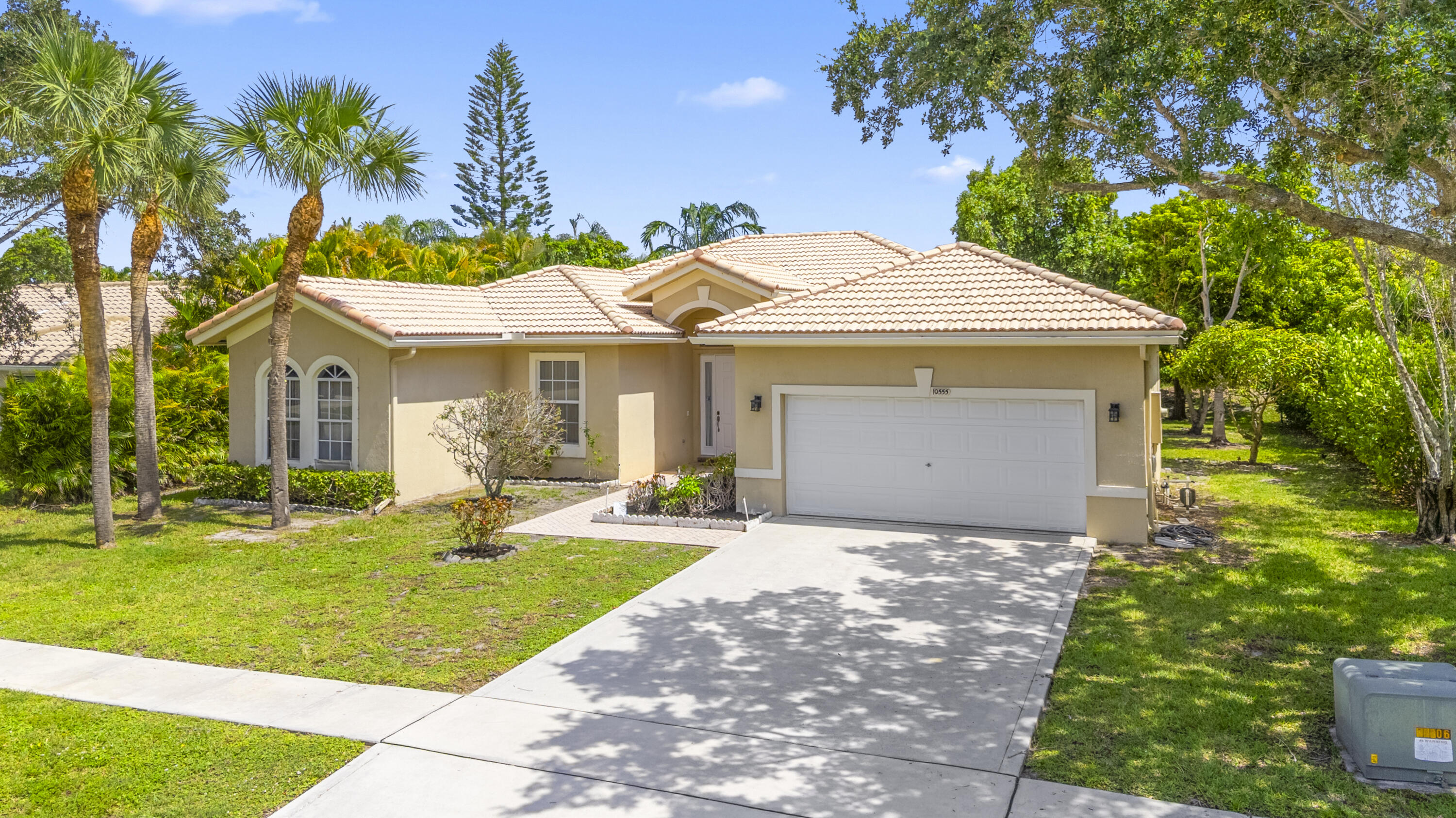 WHITEHORSE ESTATES - Residential