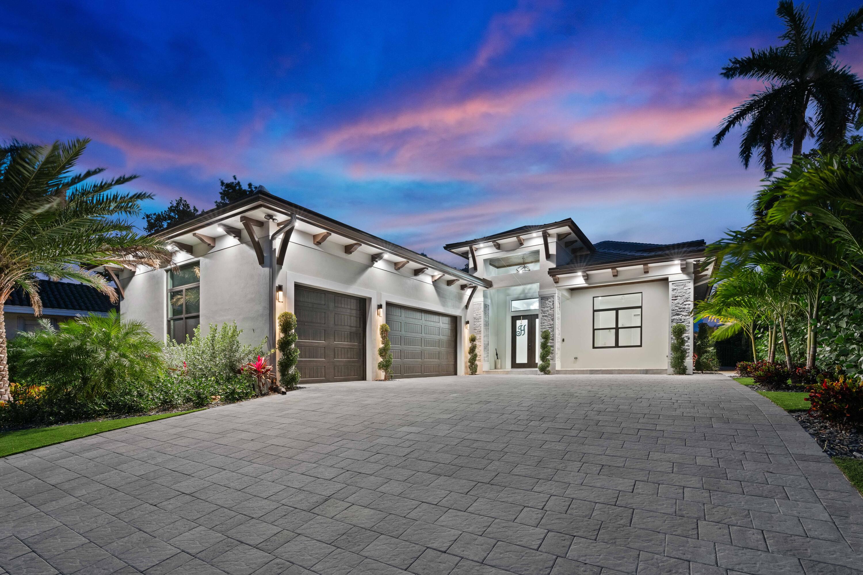 LANTANA POINT - Residential