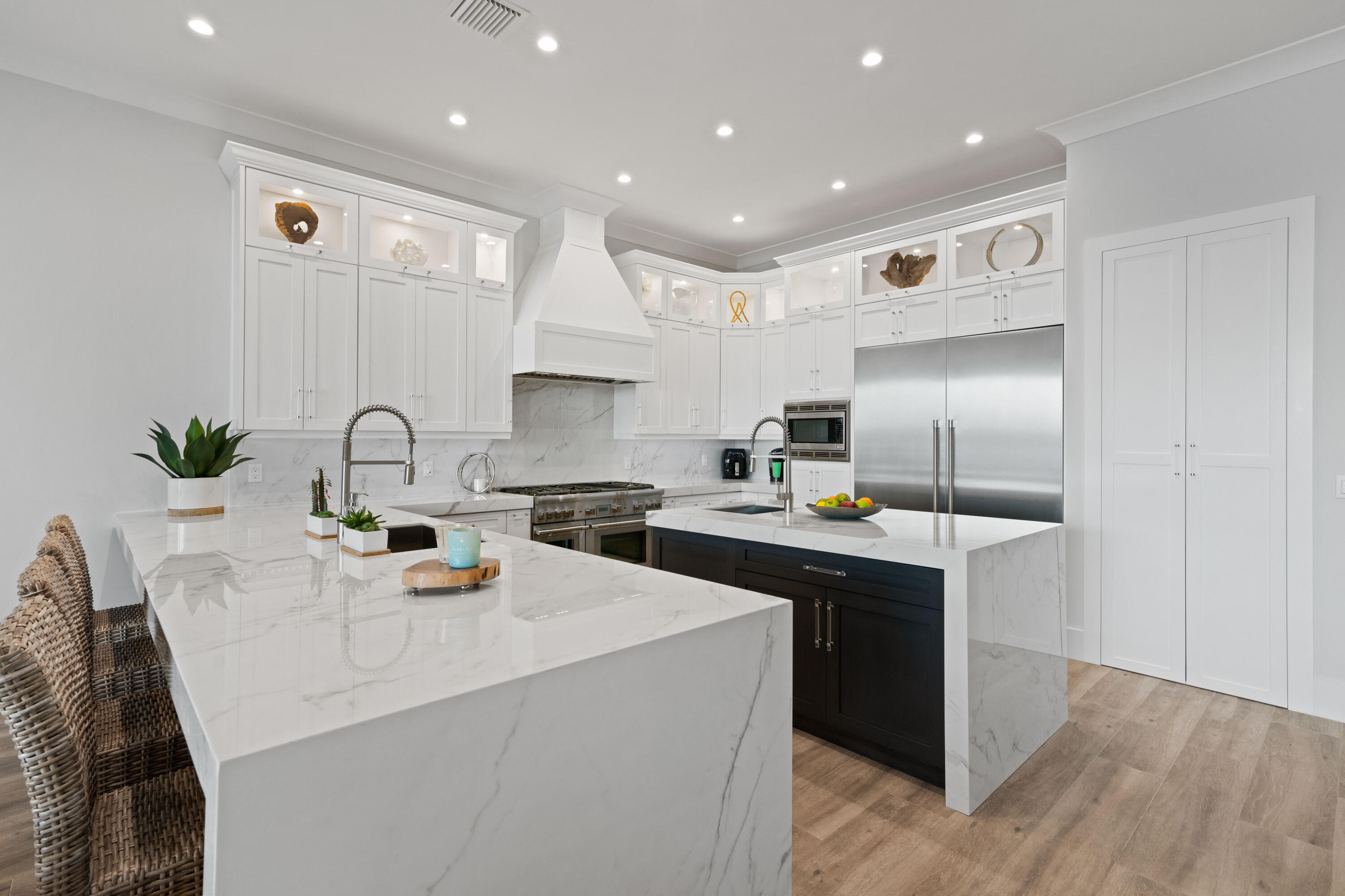 LANTANA POINT - Residential