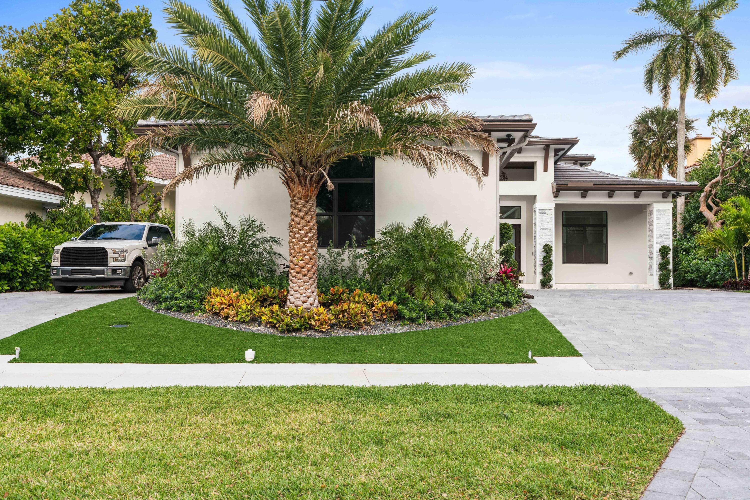 LANTANA POINT - Residential