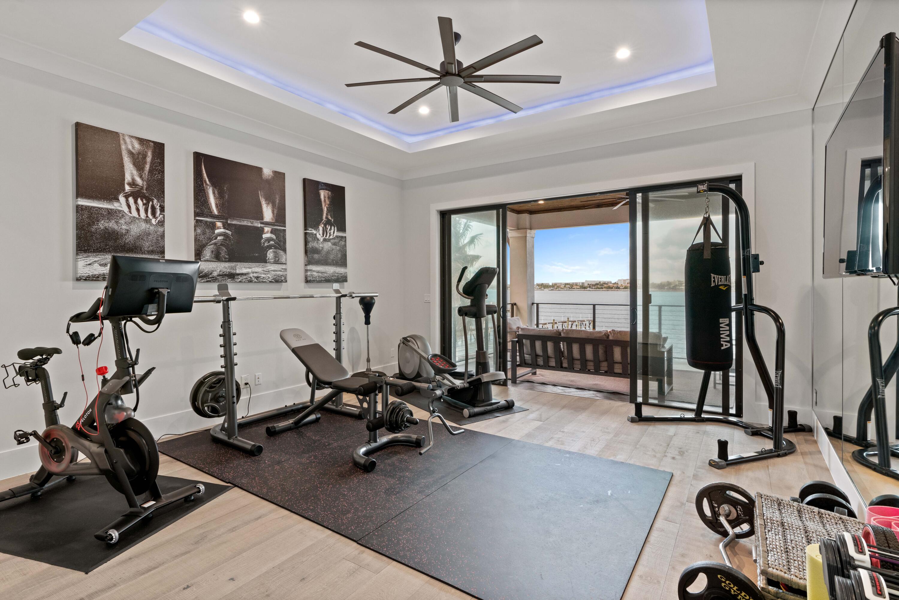 LANTANA POINT - Residential