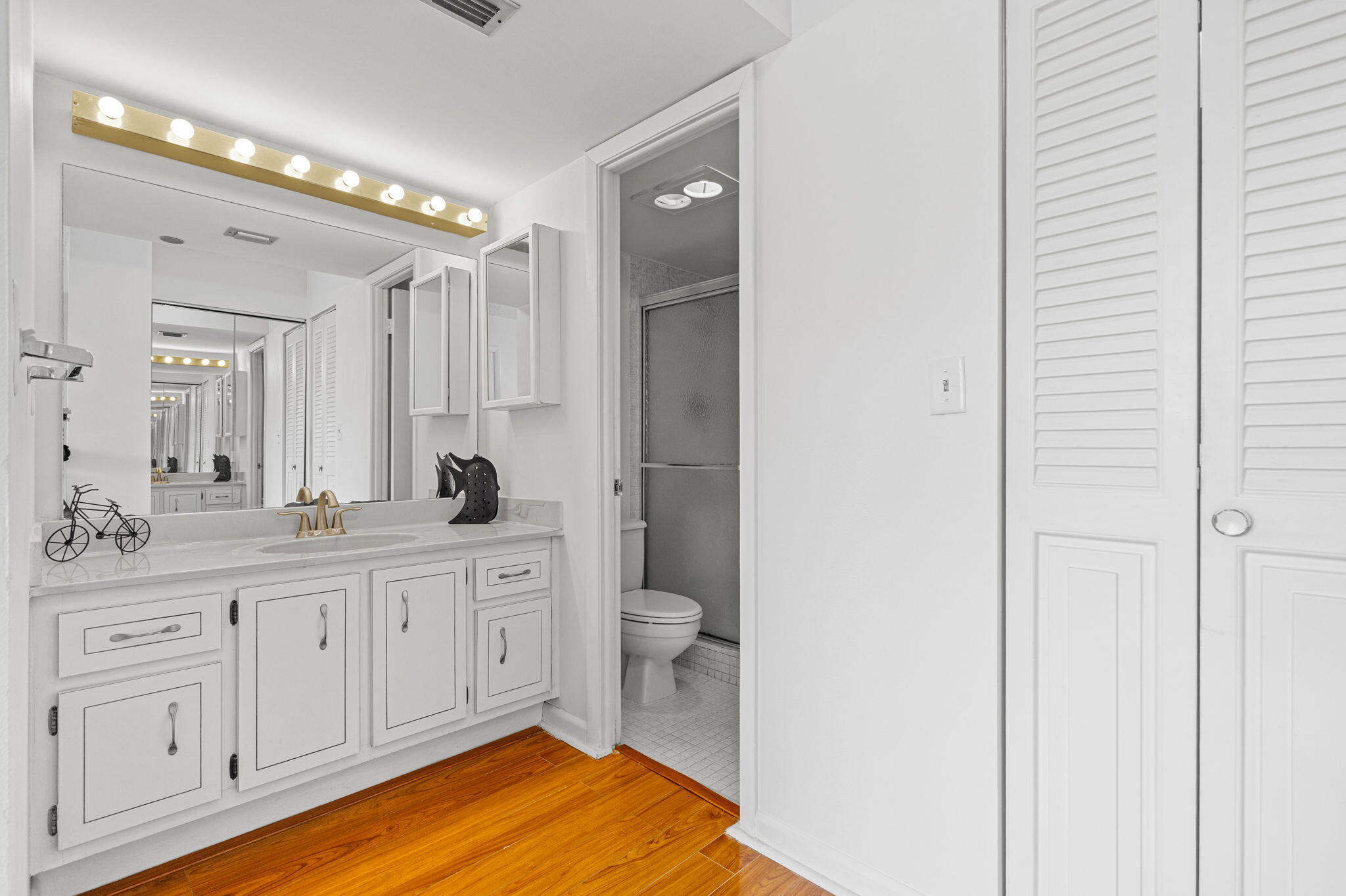 PARK PLACE CONDOMINIUM NO SIX - Residential