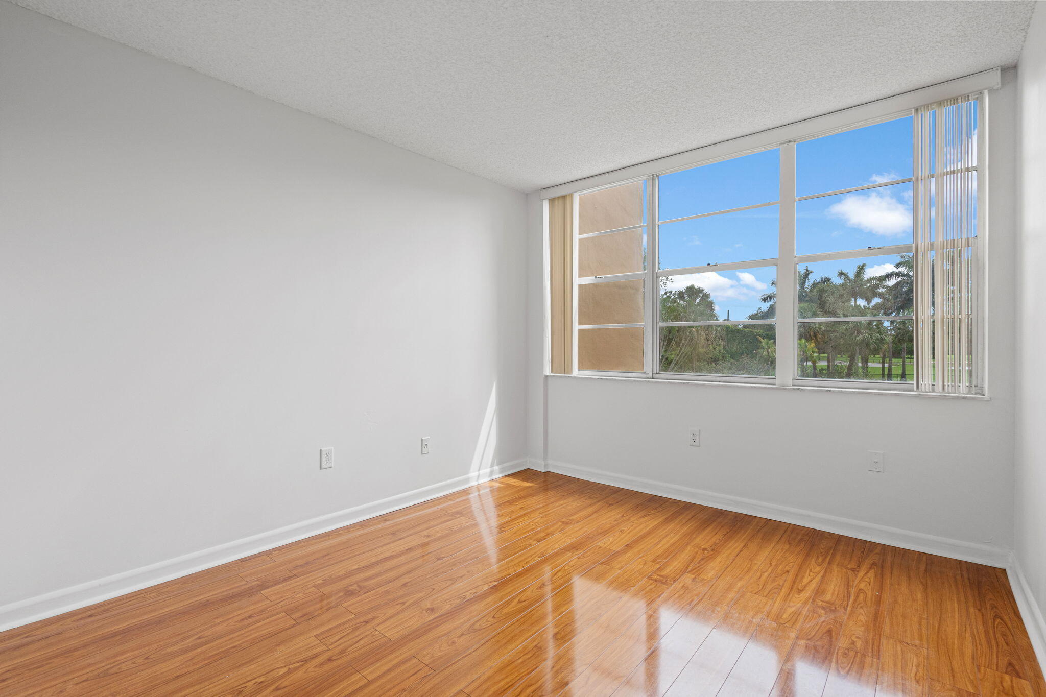 PARK PLACE CONDOMINIUM NO SIX - Residential