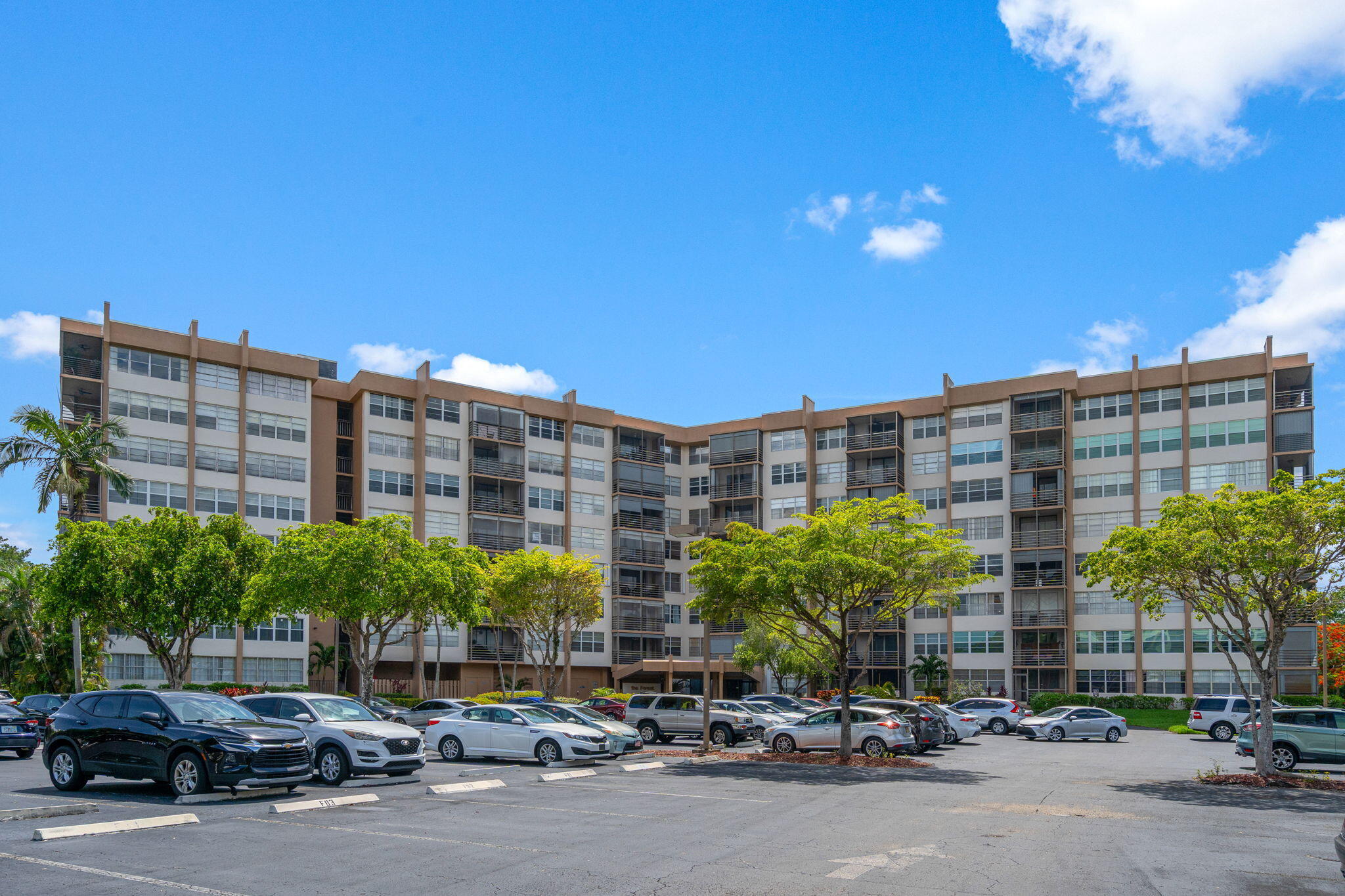 PARK PLACE CONDOMINIUM NO SIX - Residential