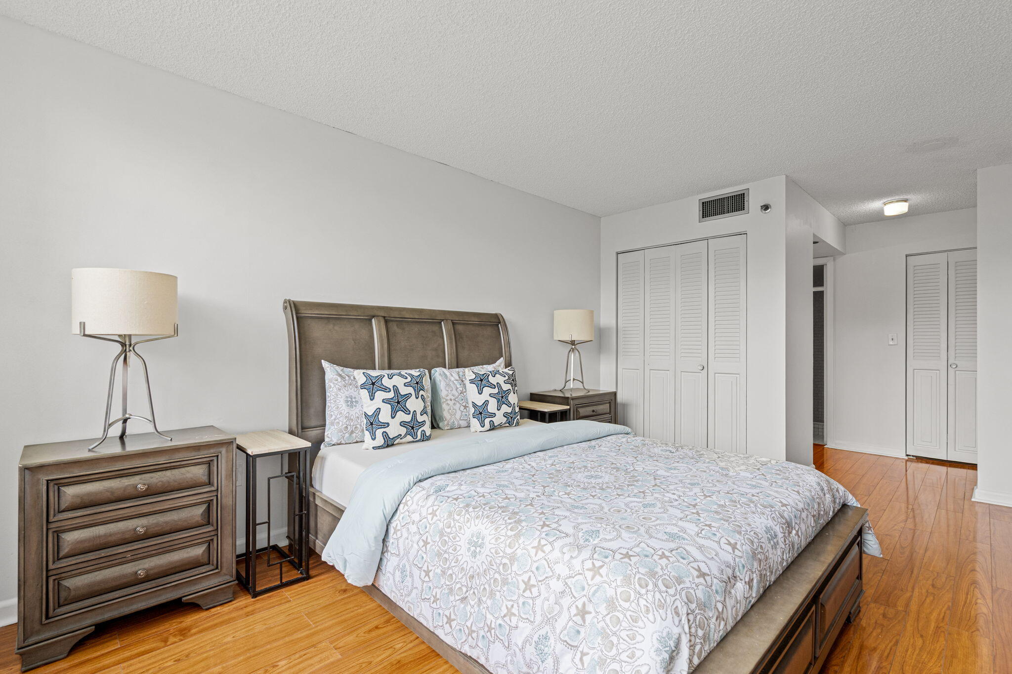 PARK PLACE CONDOMINIUM NO SIX - Residential