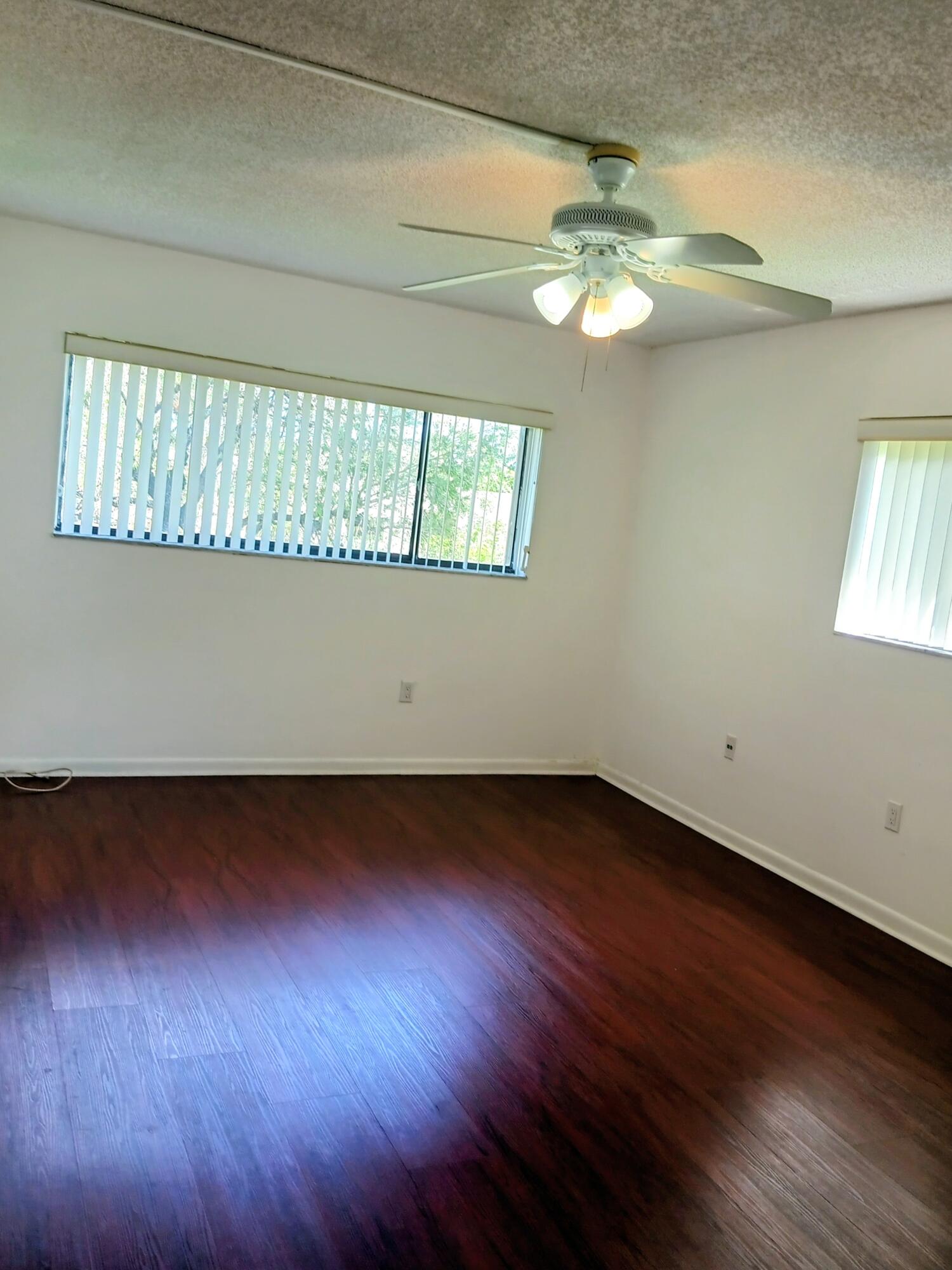 THE HORIZONS CONDO #4 - Residential Lease
