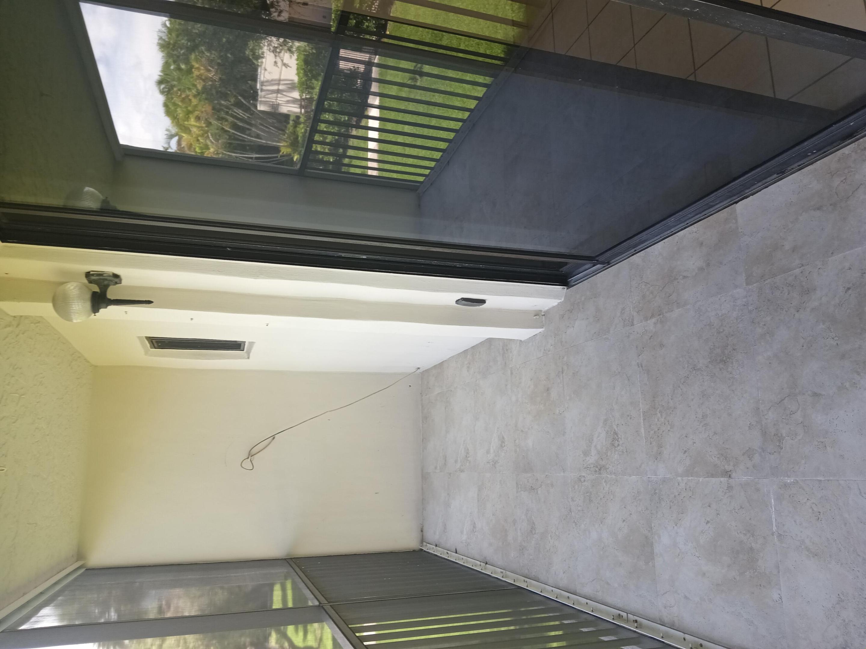 THE HORIZONS CONDO #4 - Residential Lease