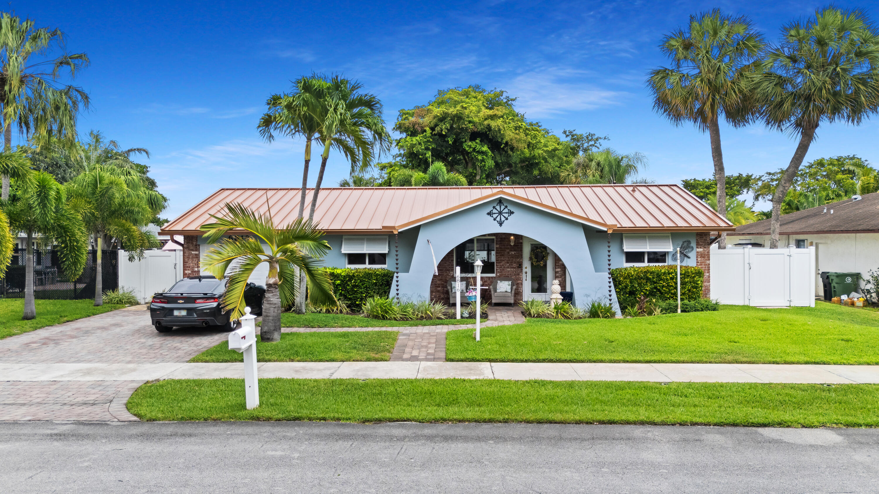 PALM-AIRE VILLAGE SECTION 3 - Residential