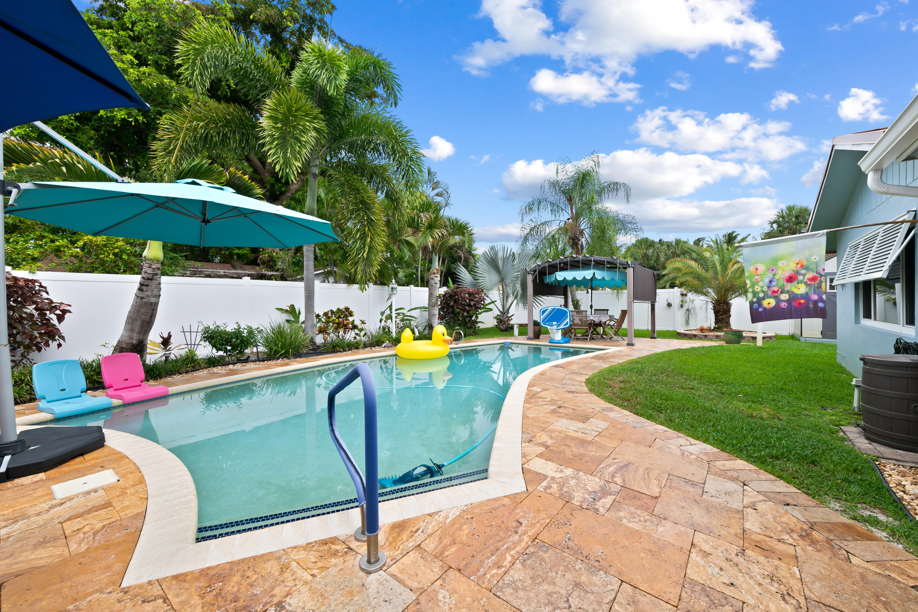 PALM-AIRE VILLAGE SECTION 3 - Residential