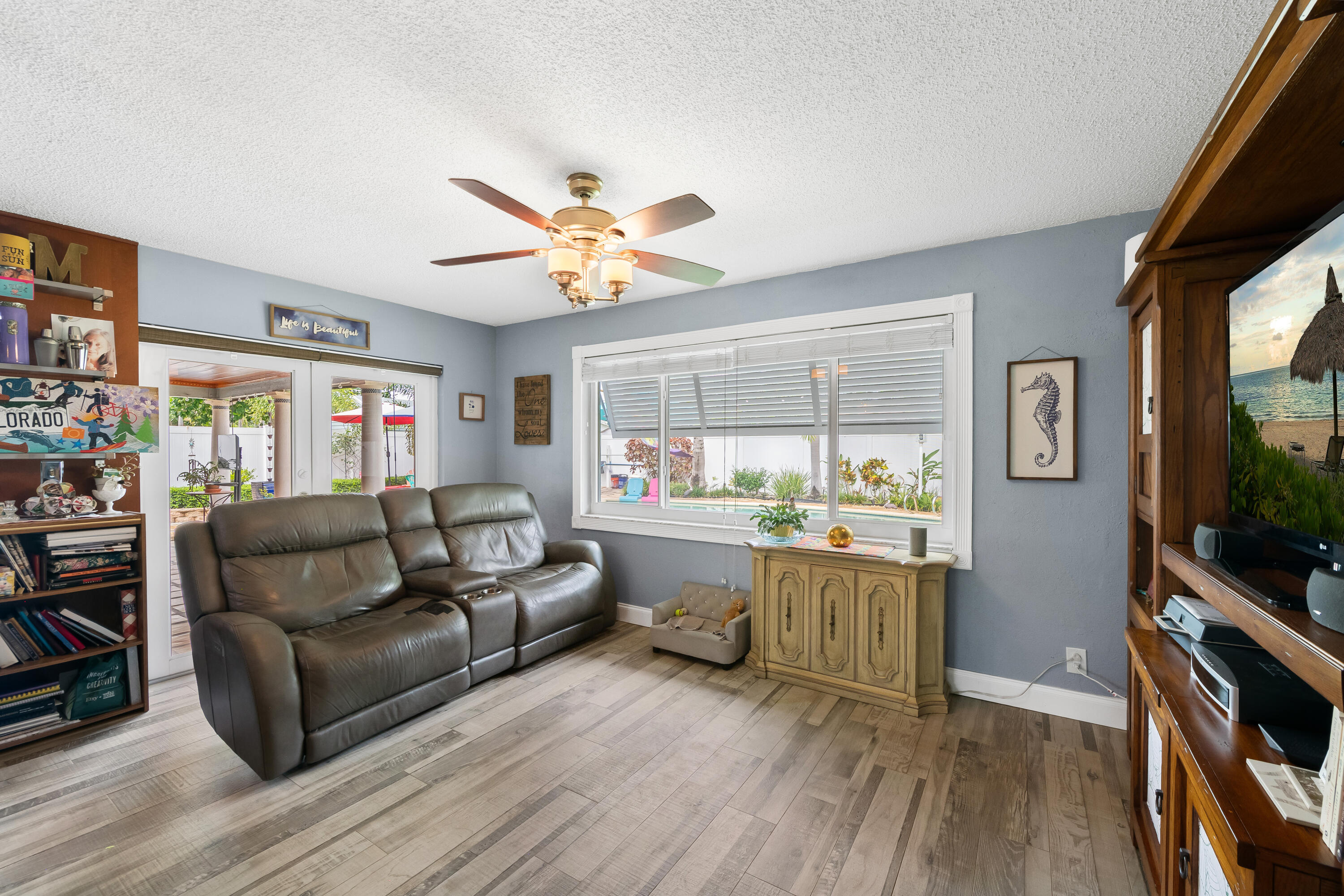 PALM-AIRE VILLAGE SECTION 3 - Residential