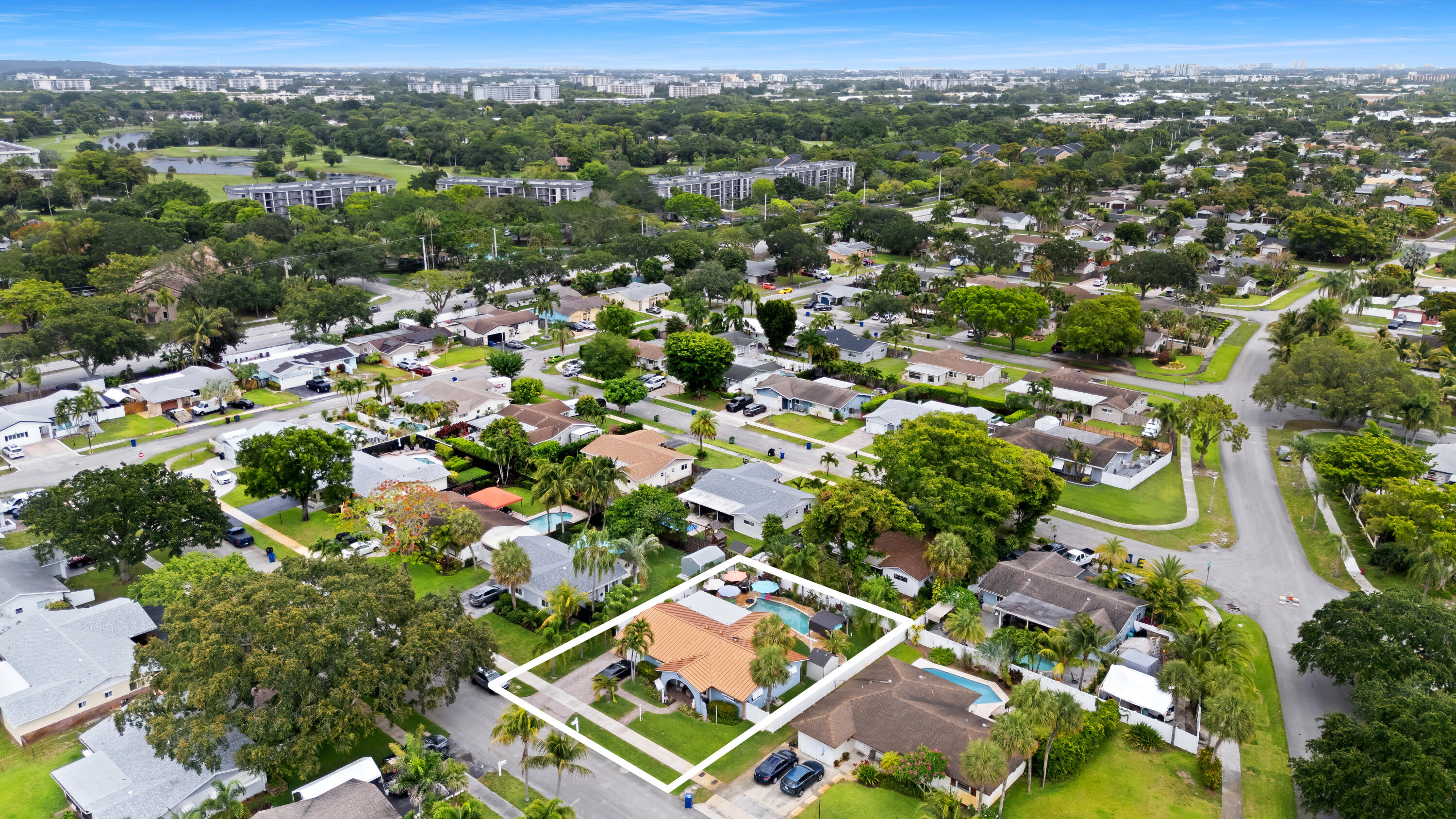 PALM-AIRE VILLAGE SECTION 3 - Residential