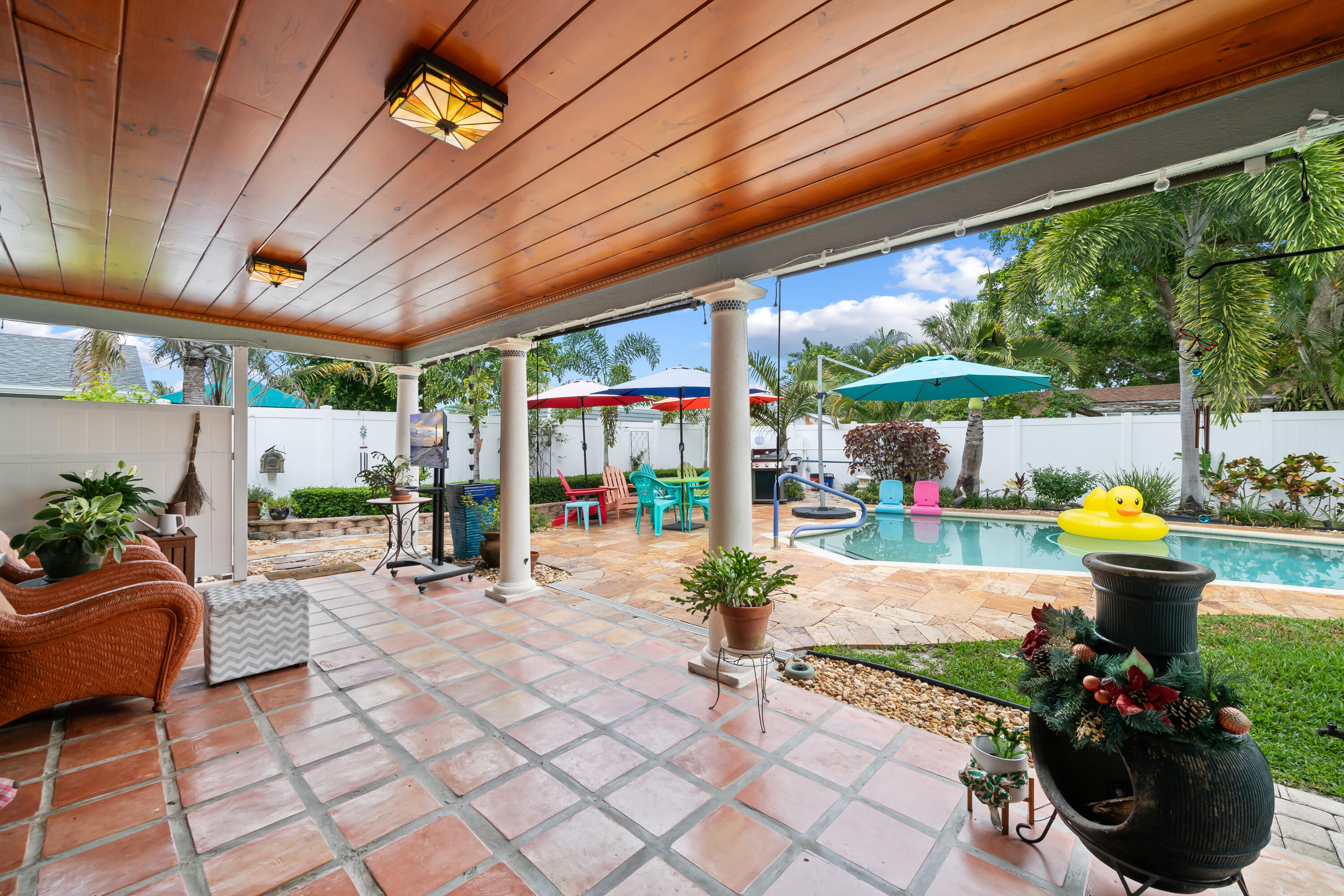 PALM-AIRE VILLAGE SECTION 3 - Residential