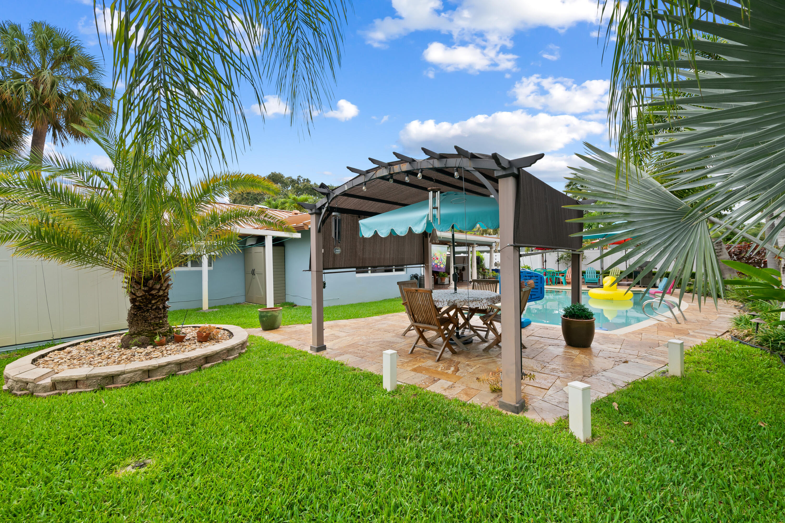 PALM-AIRE VILLAGE SECTION 3 - Residential