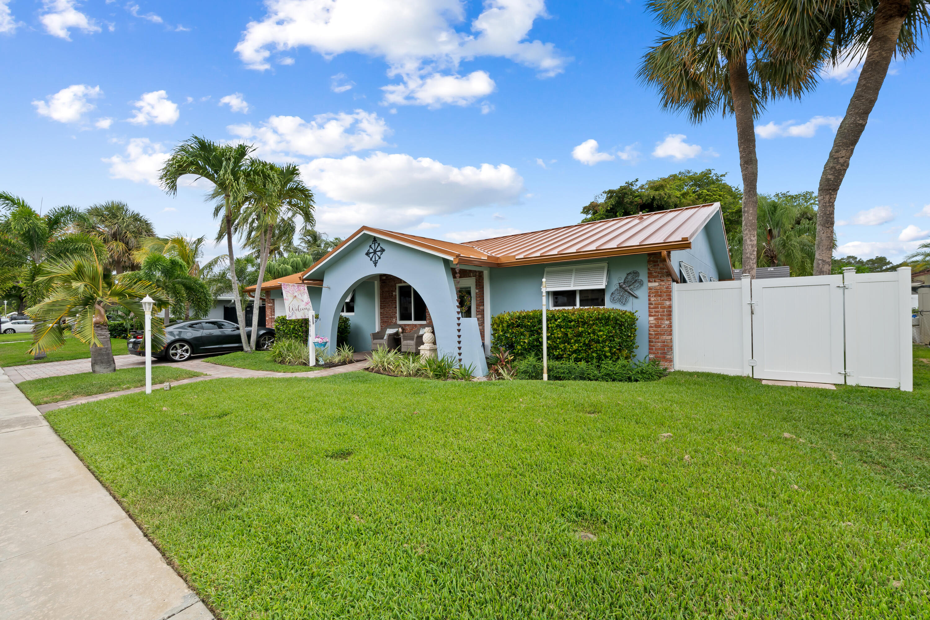 PALM-AIRE VILLAGE SECTION 3 - Residential