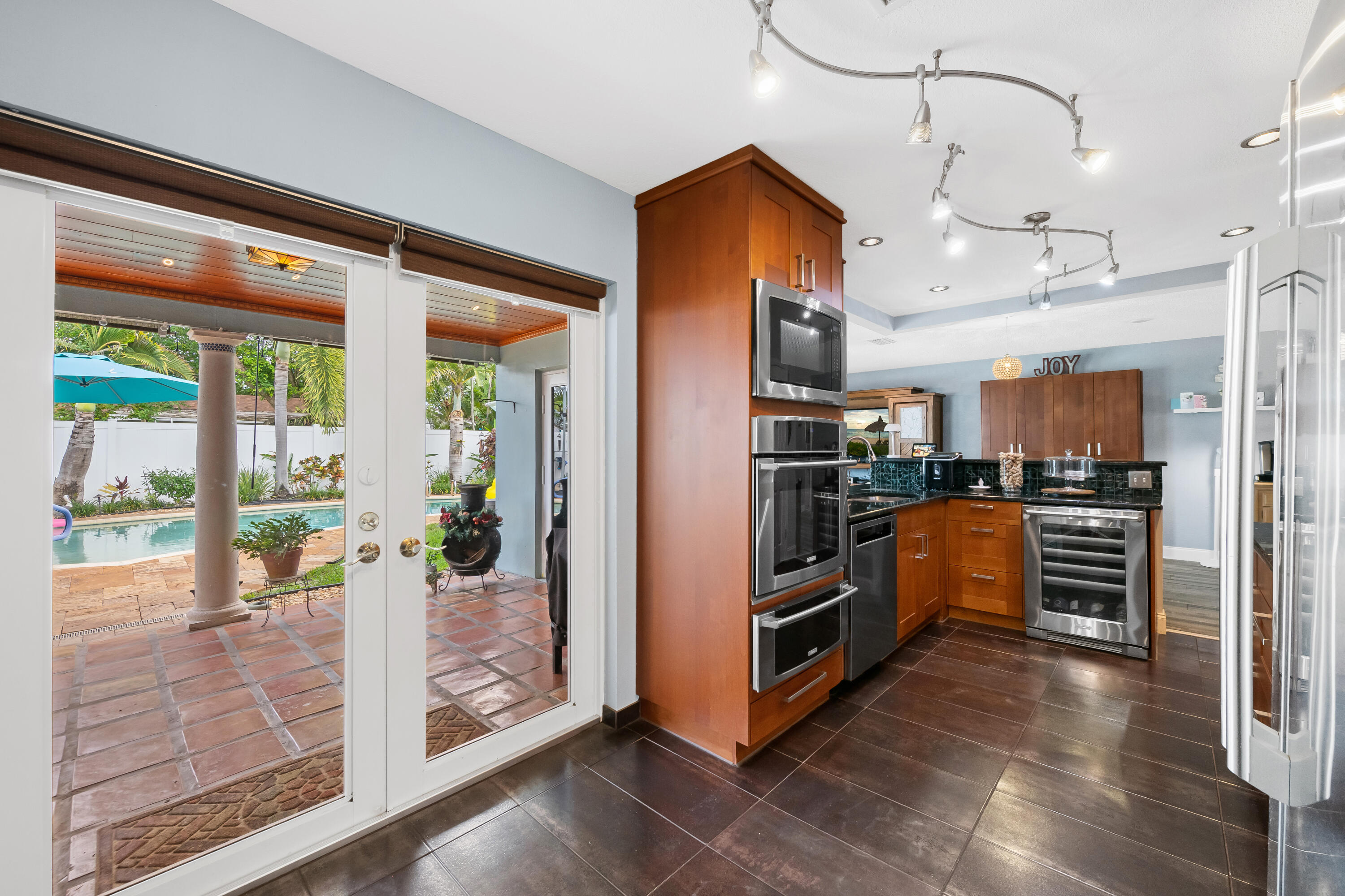 PALM-AIRE VILLAGE SECTION 3 - Residential