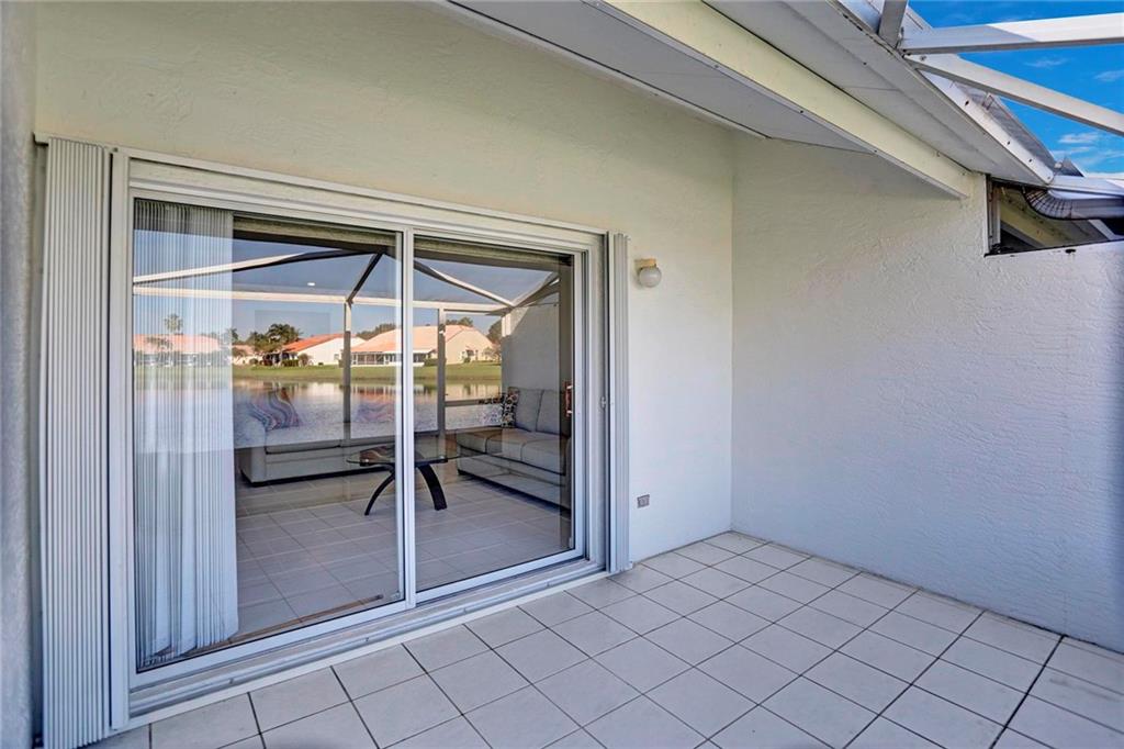 Floral Lakes - Residential